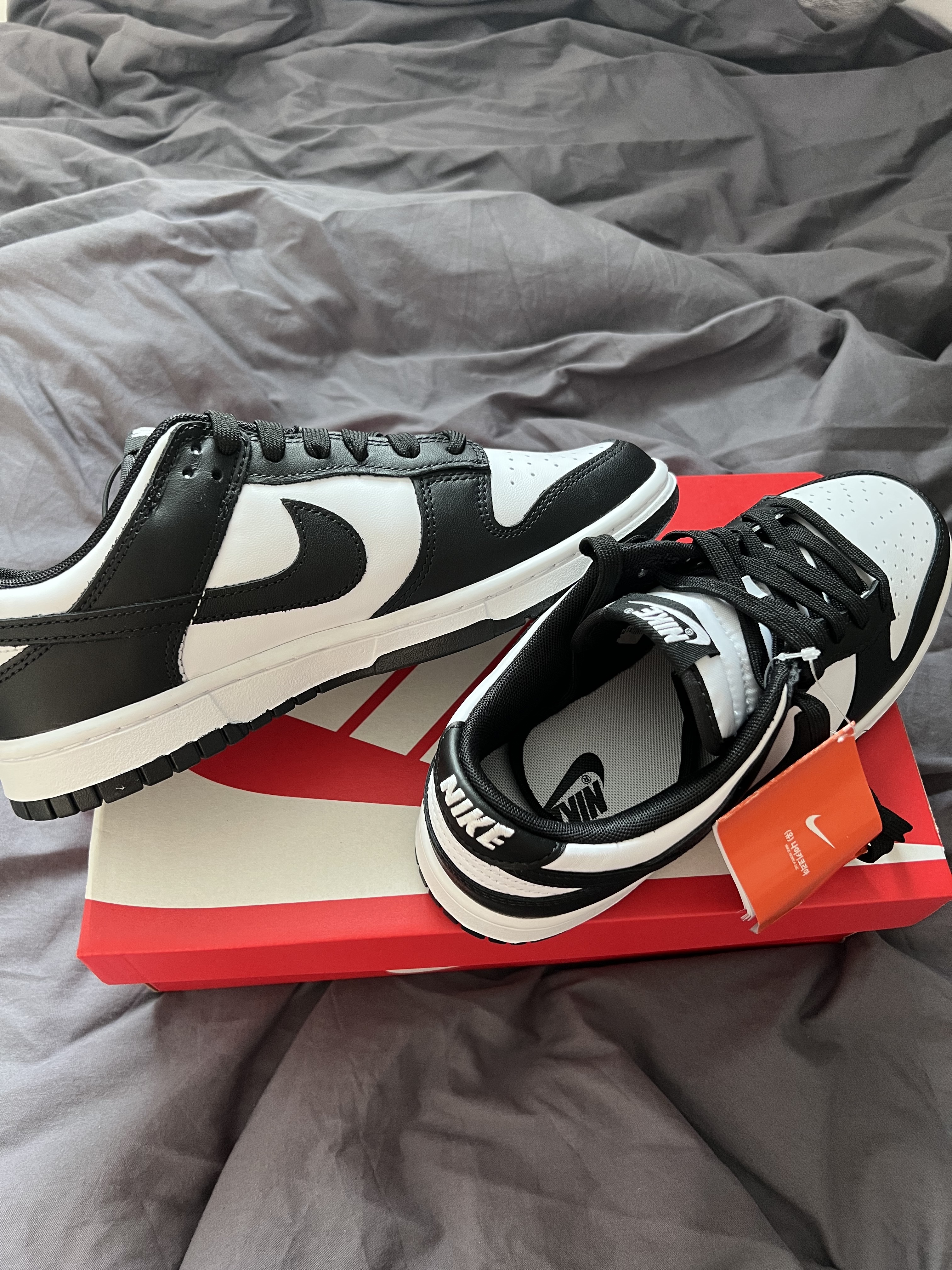 Nike Dunk Low Retro Black 착용 스타일