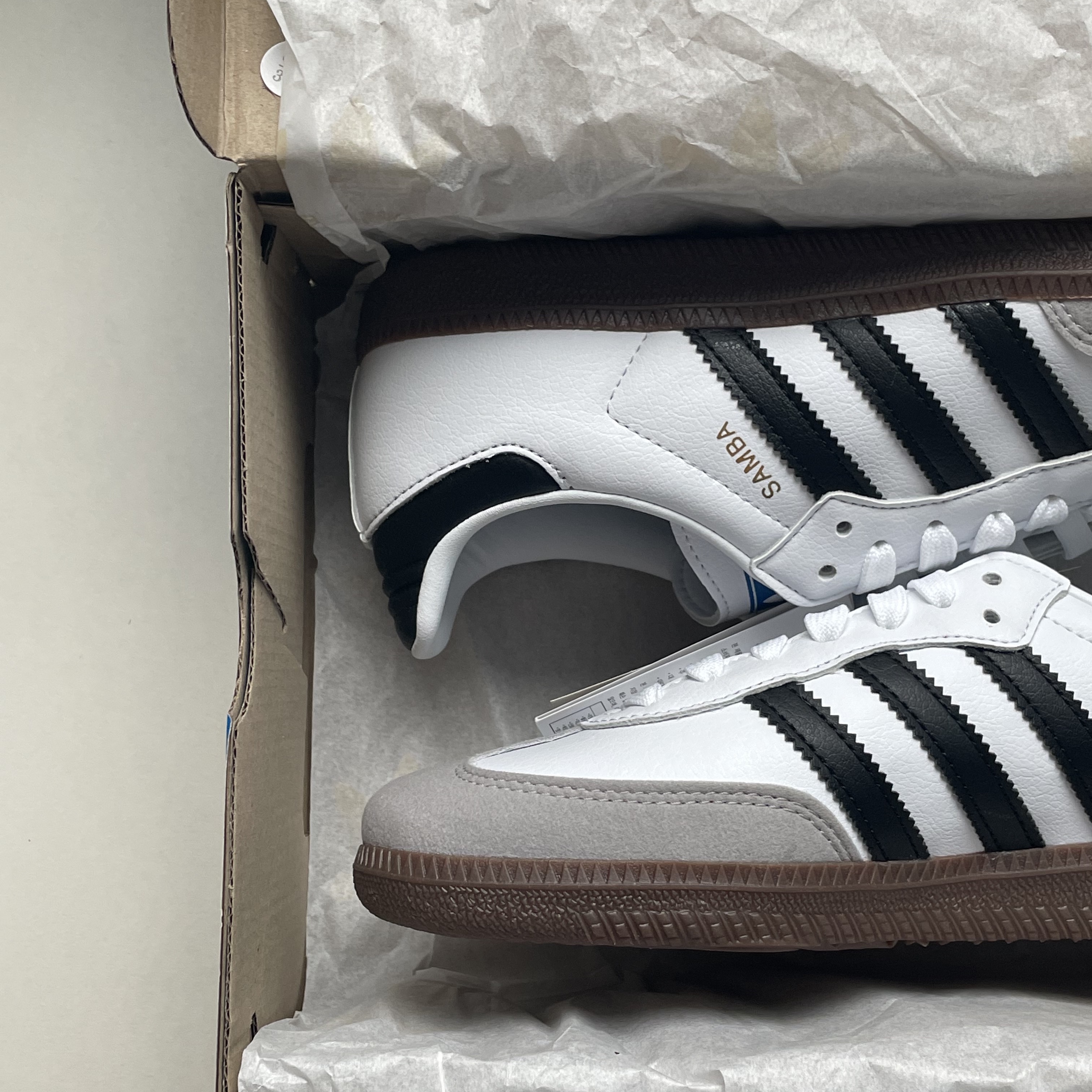 Adidas Samba Vegan White Black 착용 스타일 - 3