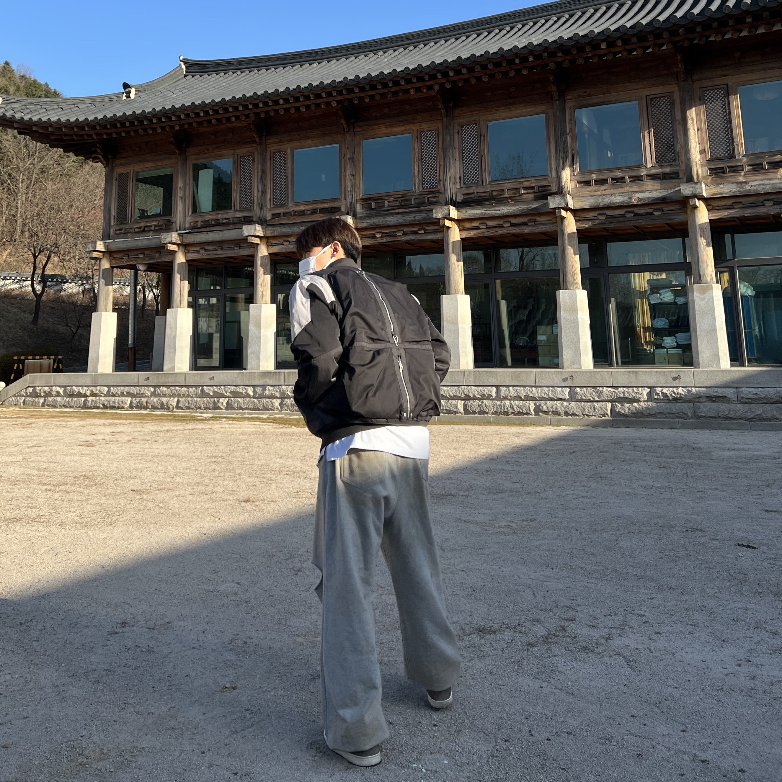Undermycar Wani Kame Multi Block Pocket Turtle Bomber Driftwood - 22FW 착용 스타일 - 2