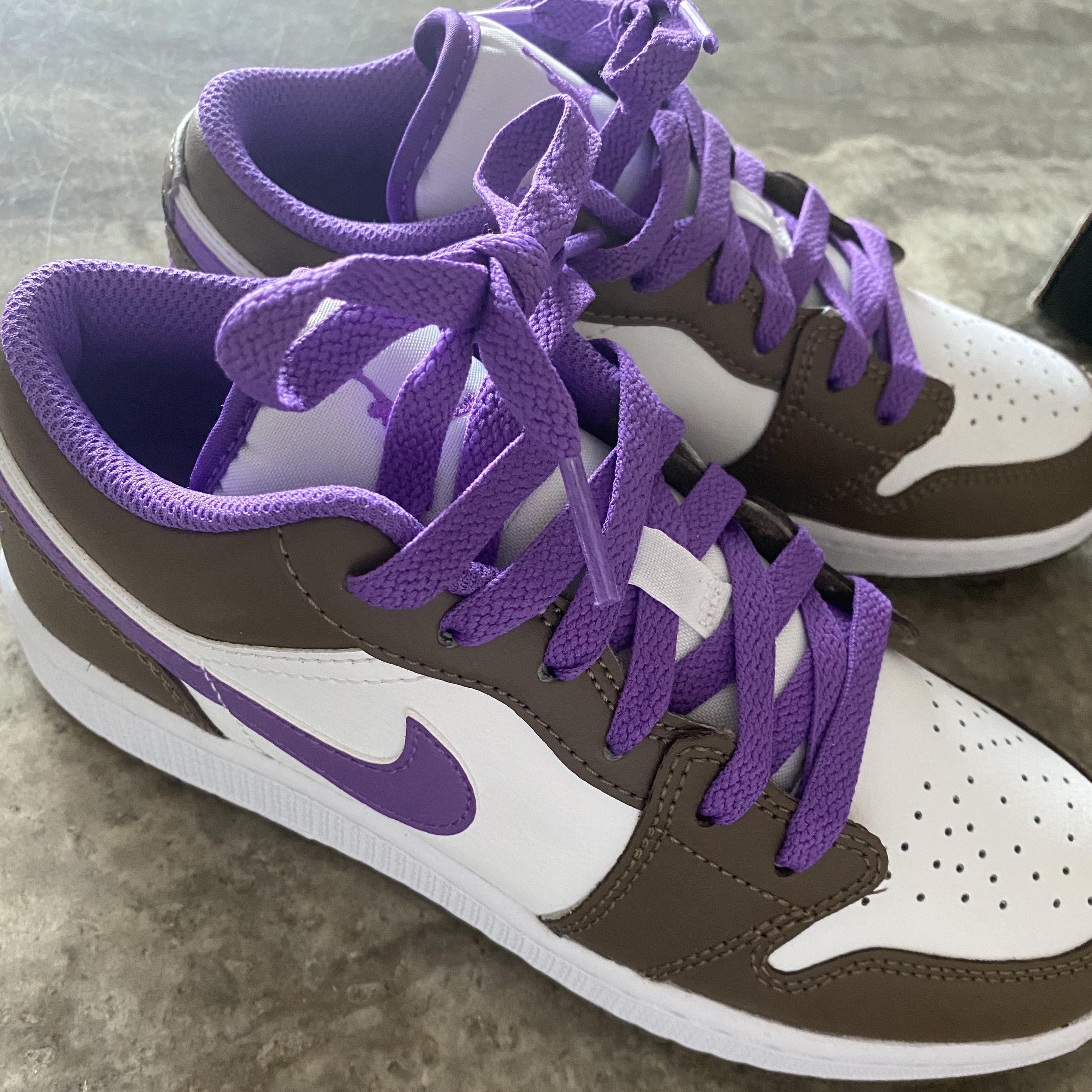 (GS) Jordan 1 Low Palomino Wild Berry 착용 스타일