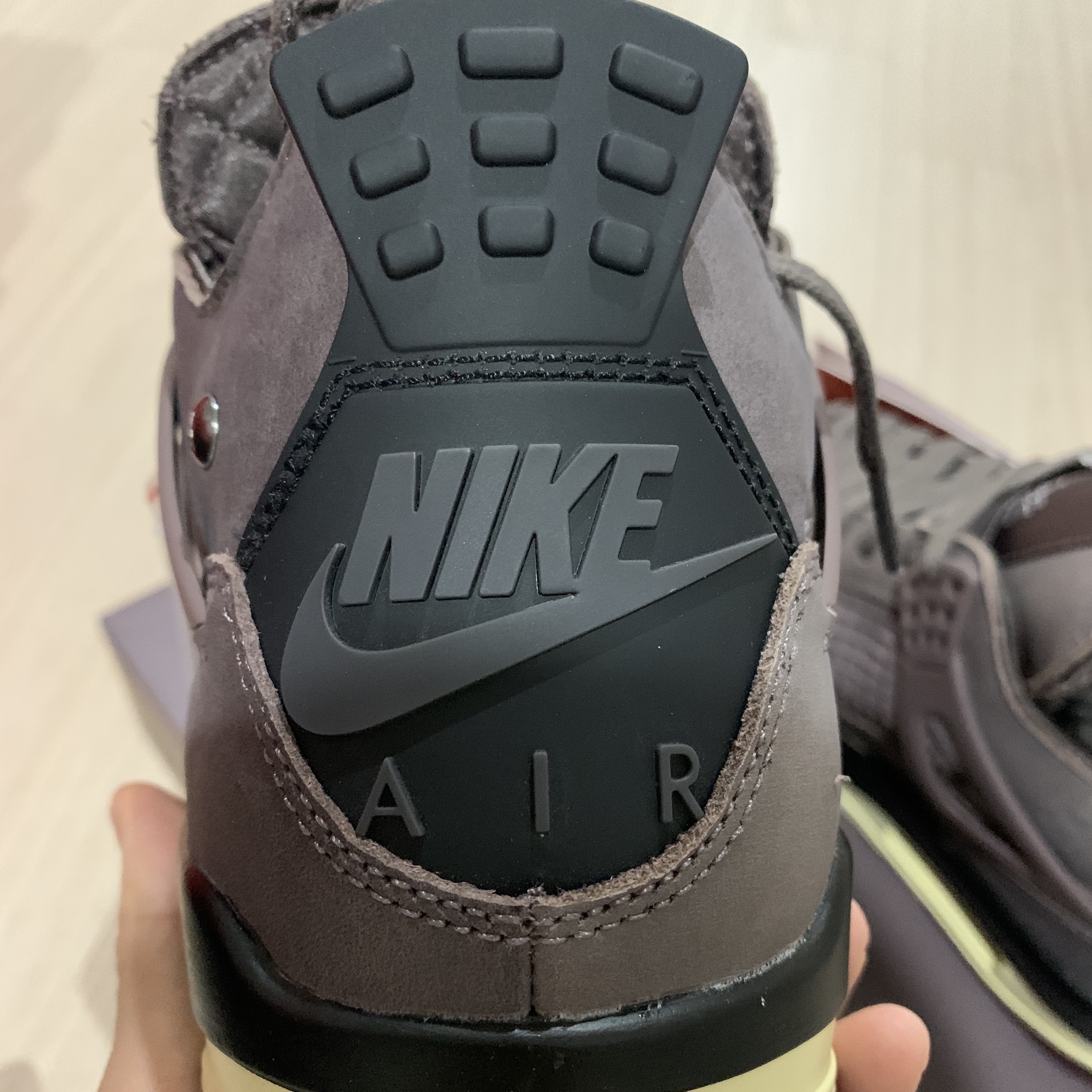 Jordan 4 x A Ma Maniere Retro Violet Ore 착용 스타일 - 3