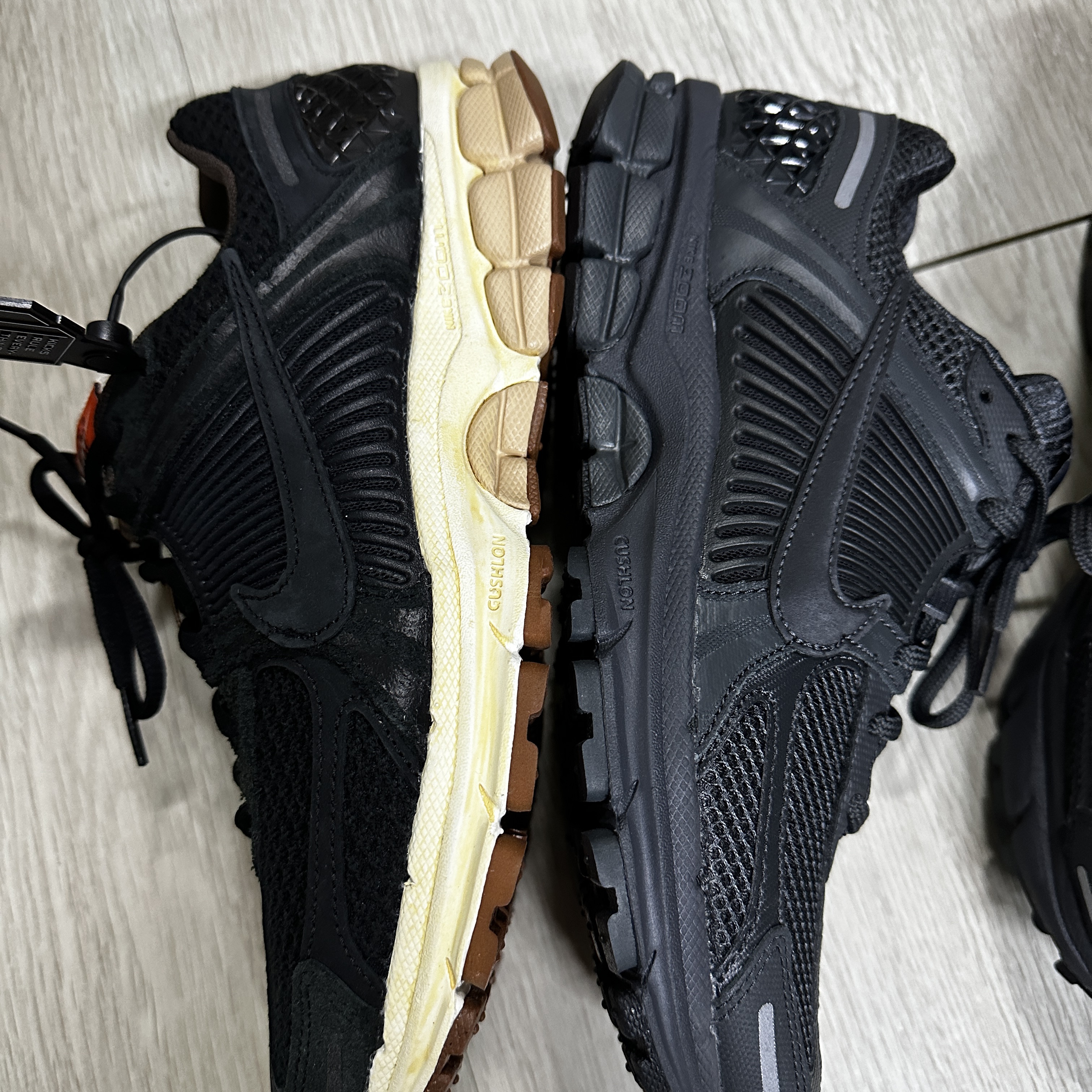 Nike Zoom Vomero 5 SP Anthracite 2023 착용 스타일 - 2