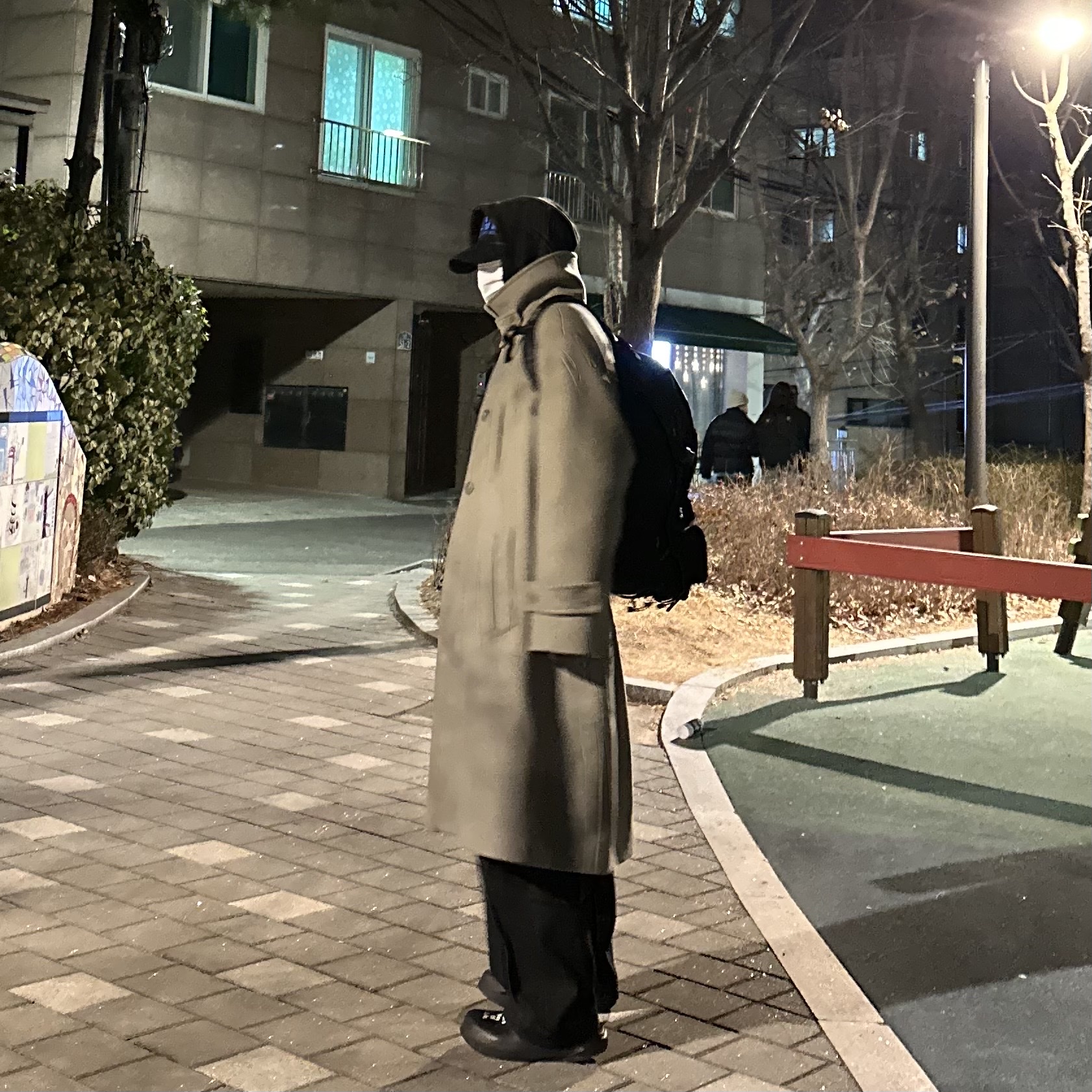 Undermycar Majanne Multi Button Oversized Wool Coat Kelp - 22FW, Oofos x Takahiromiyashita The Soloist The Soloist's Way Of Life Clog Black White 착용 스타일 - 3