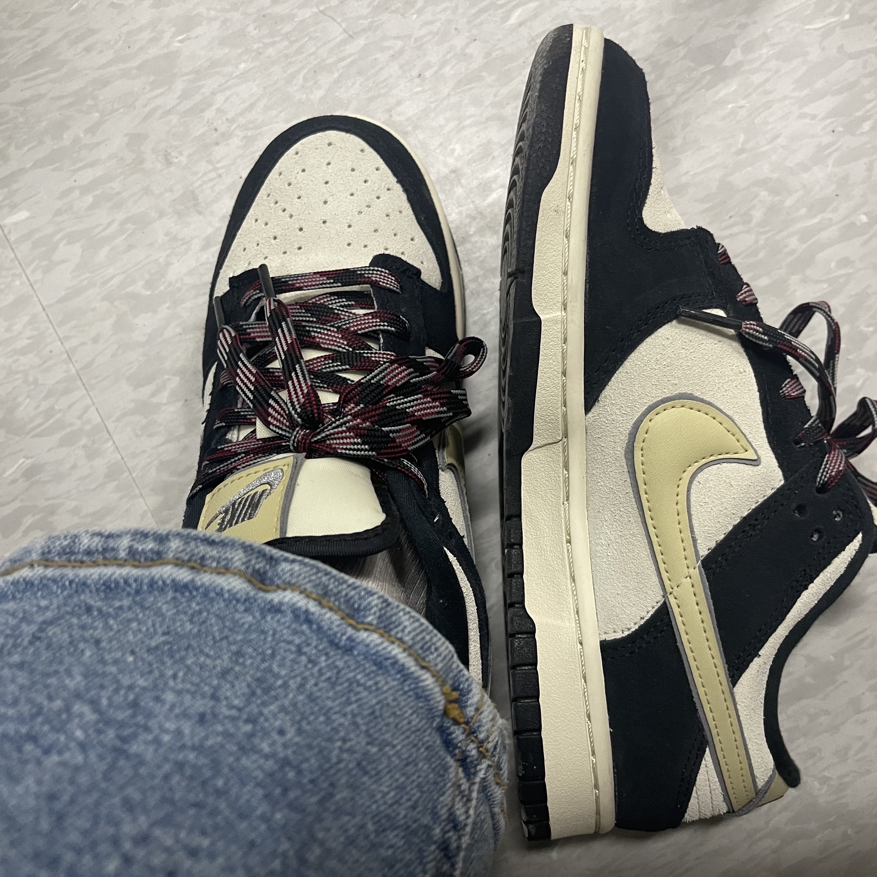 (W) Nike Dunk Low LX Black Suede 착용 스타일