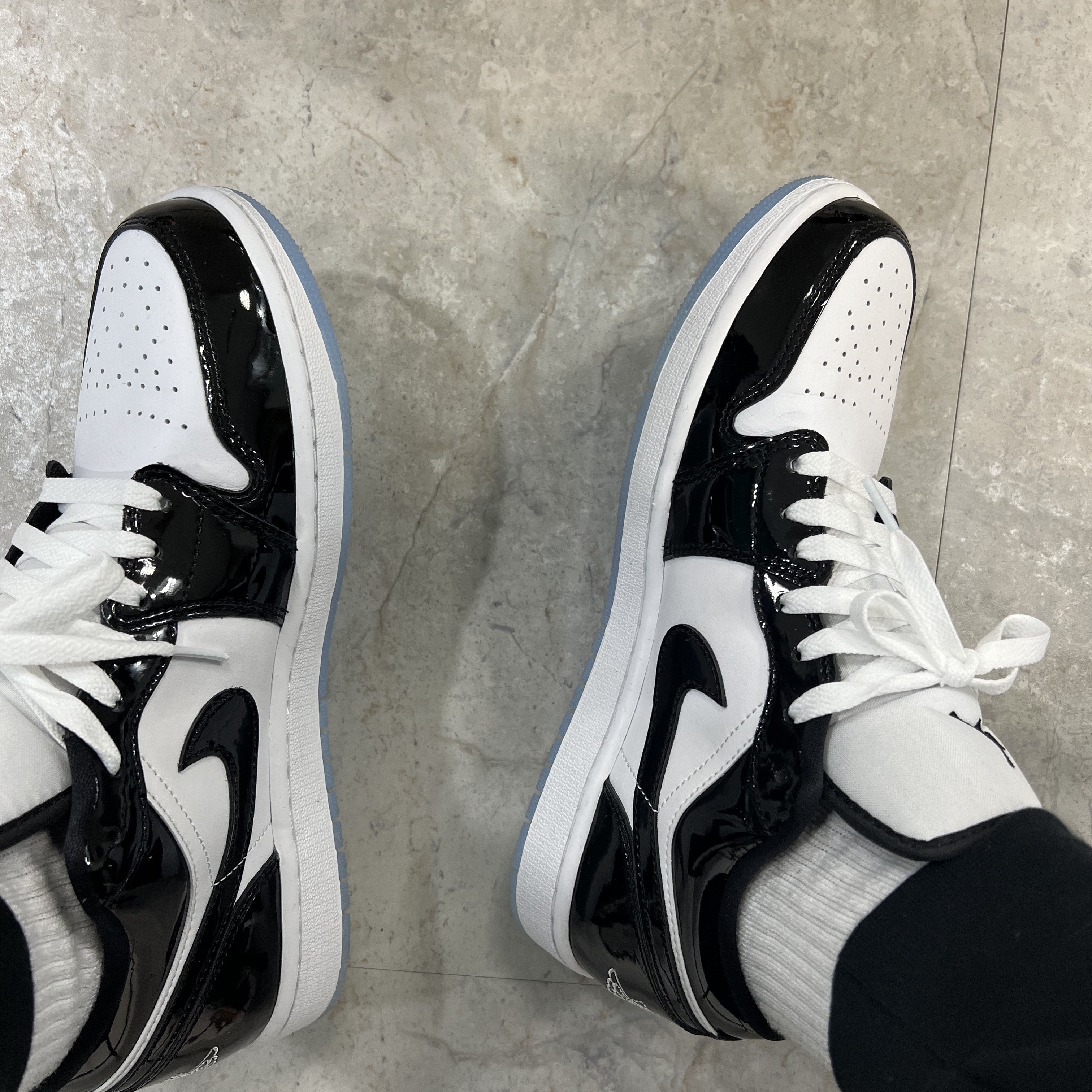 Jordan 1 Low SE Concord 착용 스타일 - 4