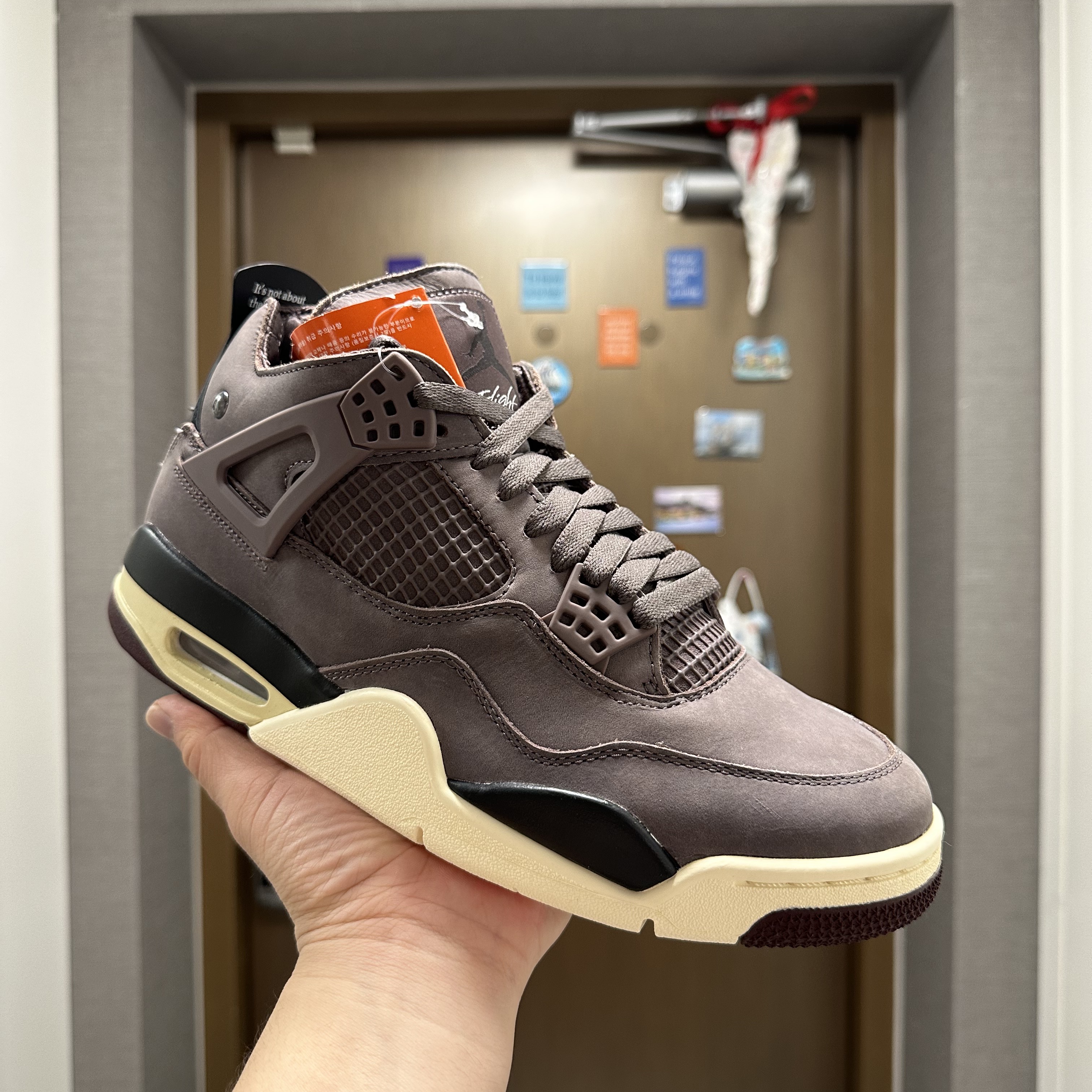 Jordan 4 x A Ma Maniere Retro Violet Ore 착용 스타일 - 1