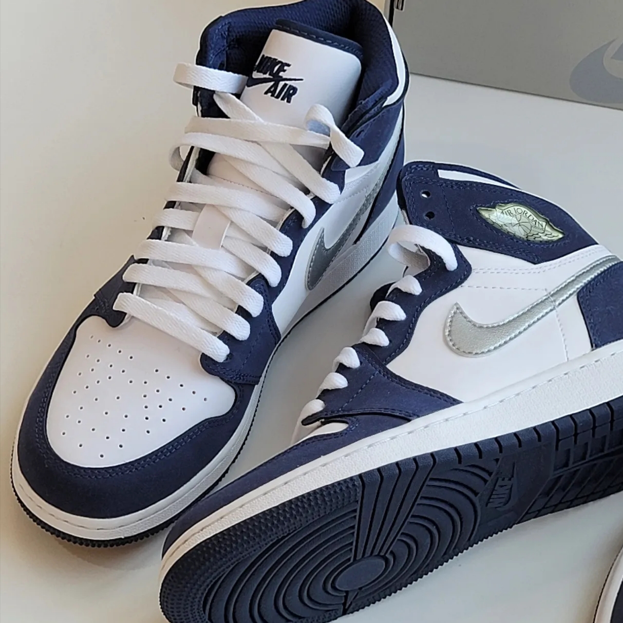 (GS) Jordan 1 Retro High OG CO.JP Midnight Navy, Emis New Logo Emis Cap Green 착용 스타일 - 2
