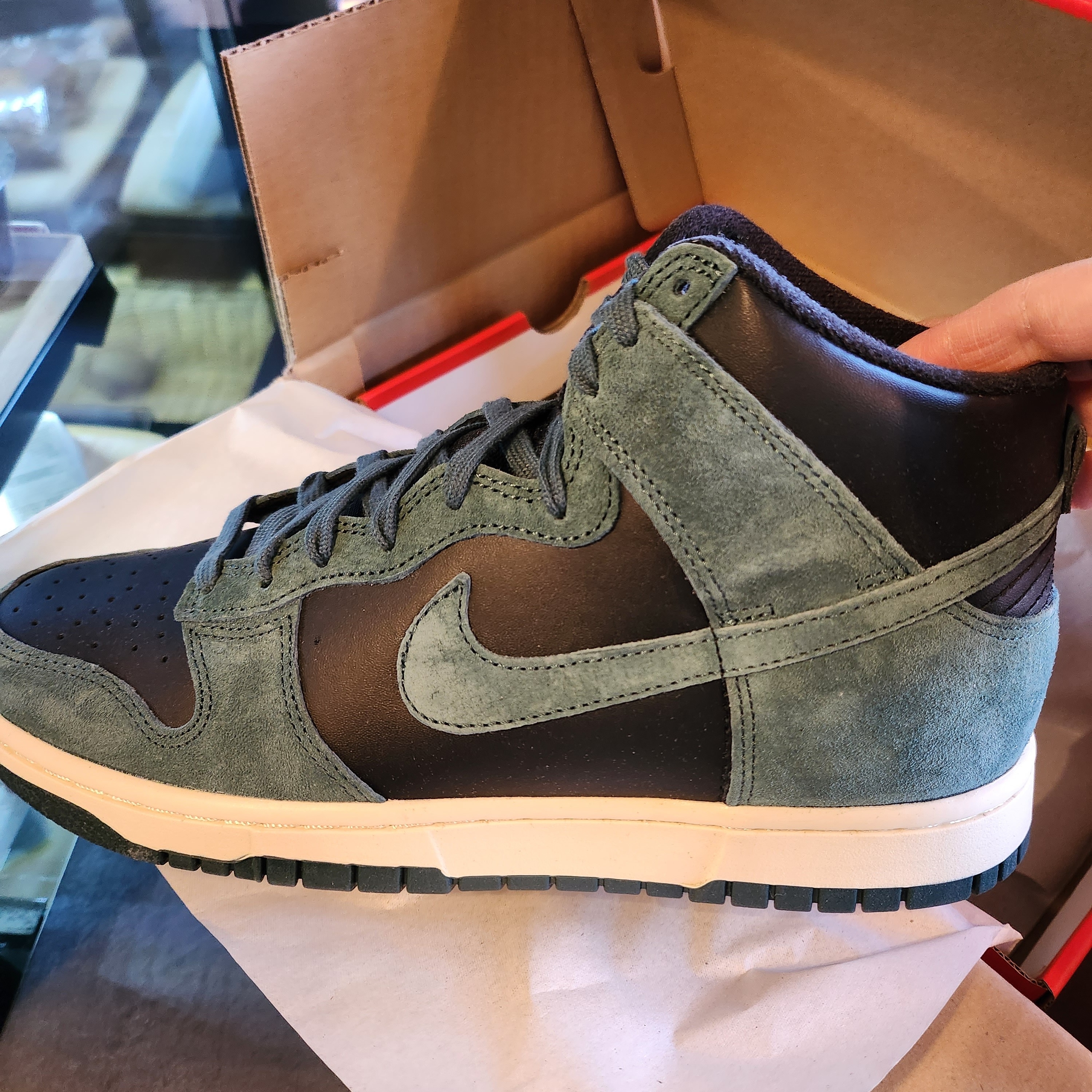 Nike Dunk High Retro PRM Faded Spruce 착용 스타일 - 3