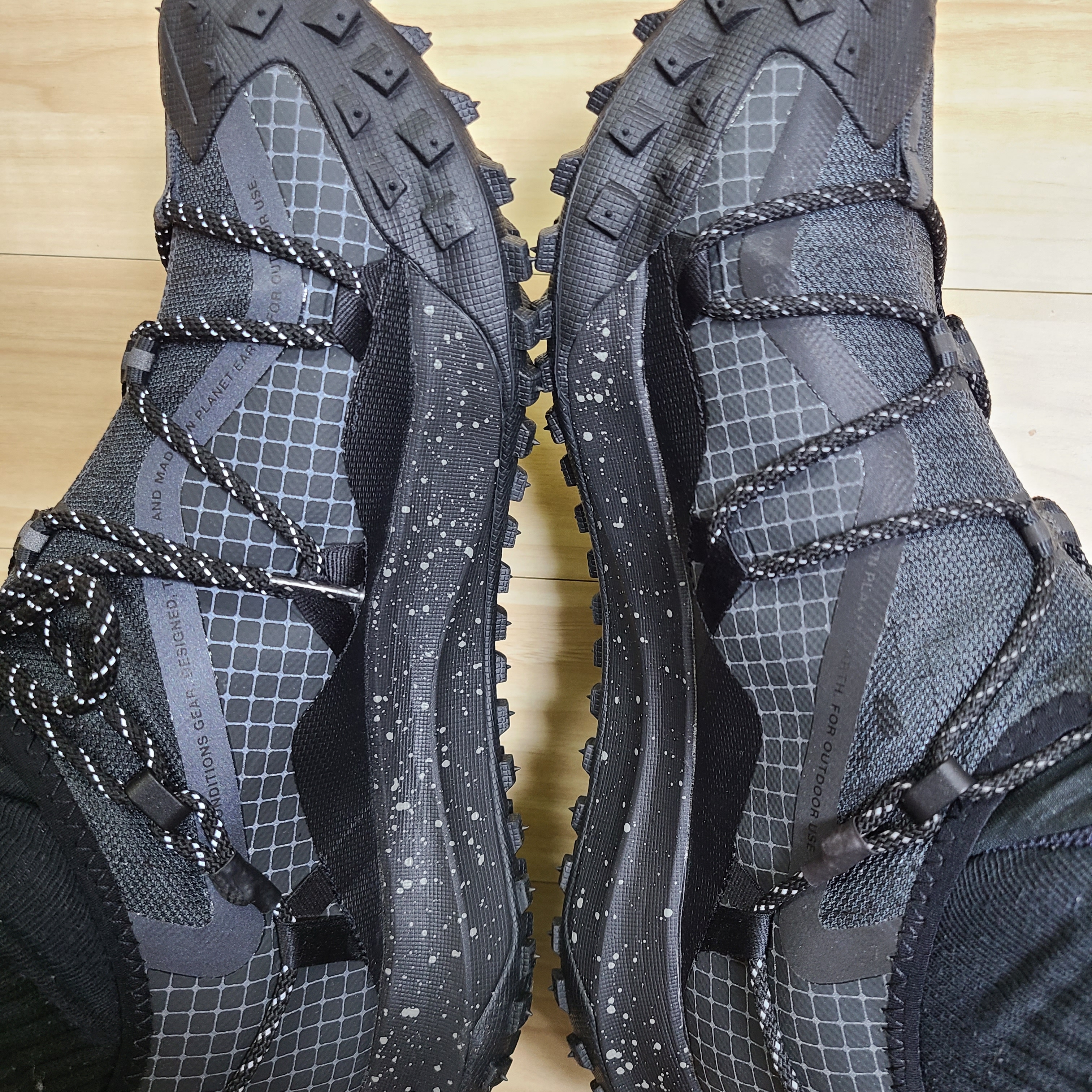 Nike ACG Mountain Fly Low Gore-Tex SE Dark Smoke Grey 착용 스타일