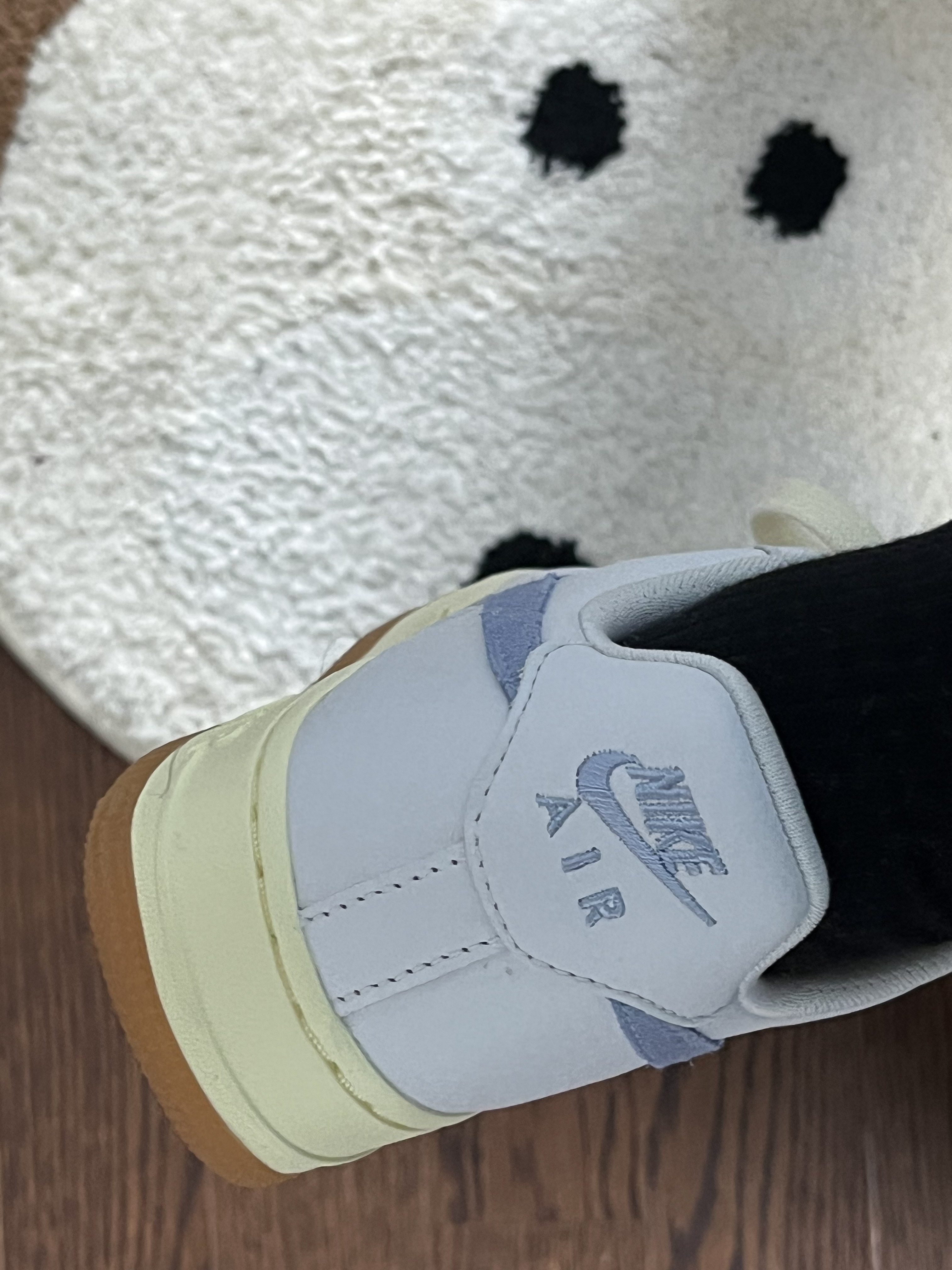 (W) Nike Air Force 1 '07 White Alabaster 착용 스타일 - 3