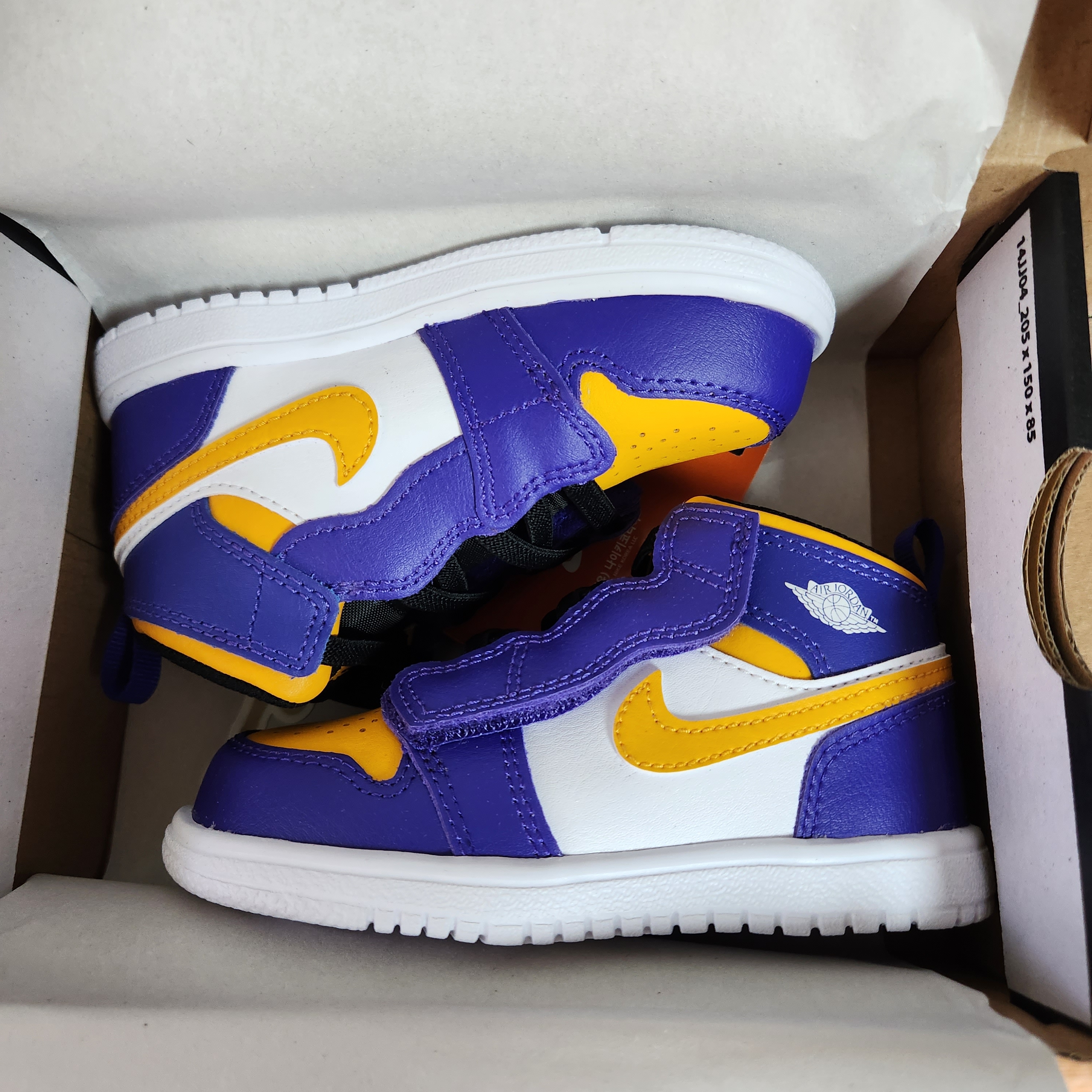 (TD) Jordan 1 Mid Alt Dark Concord Taxi 착용 스타일 - 1