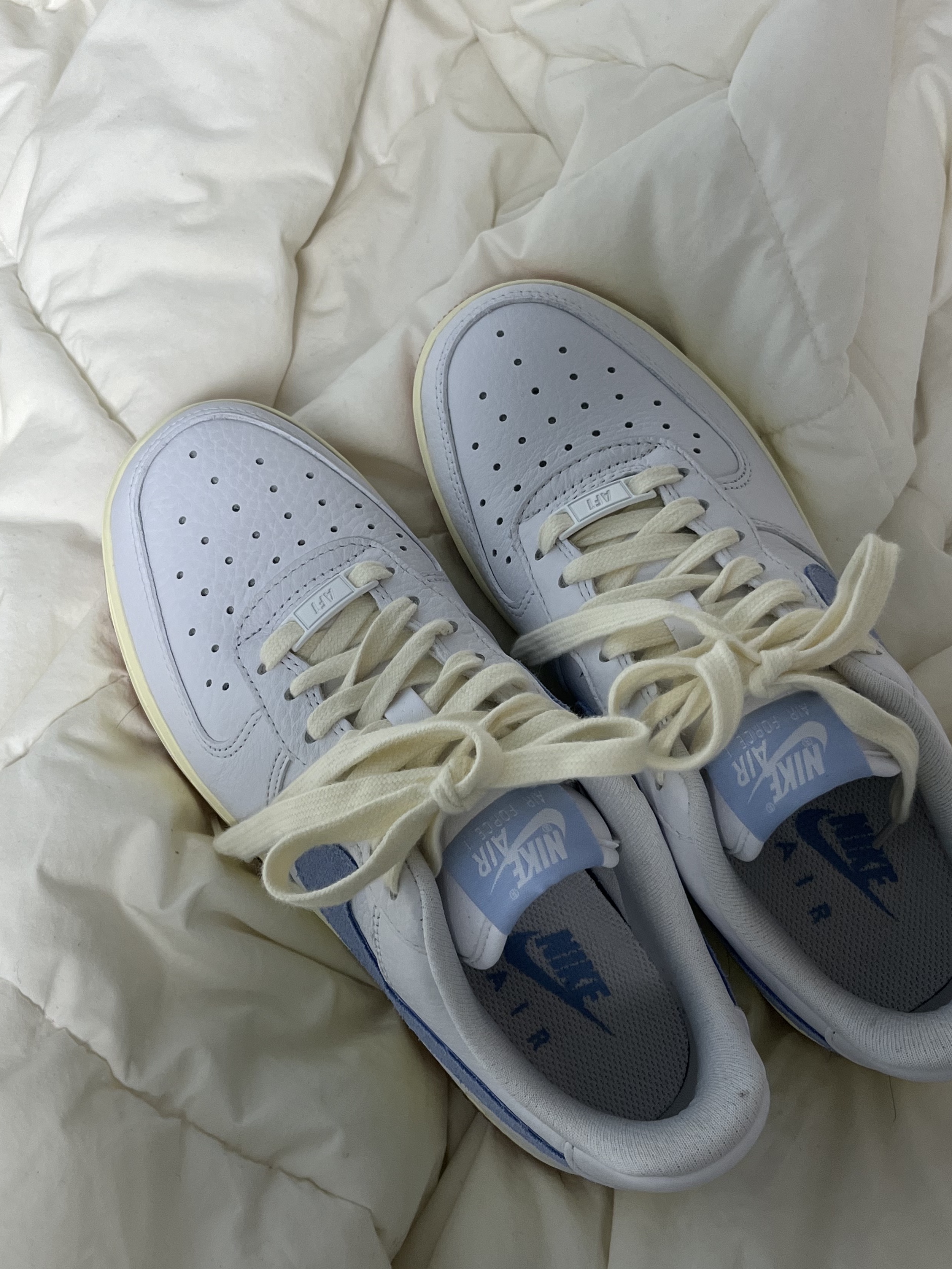(W) Nike Air Force 1 '07 White Alabaster 착용 스타일 - 4