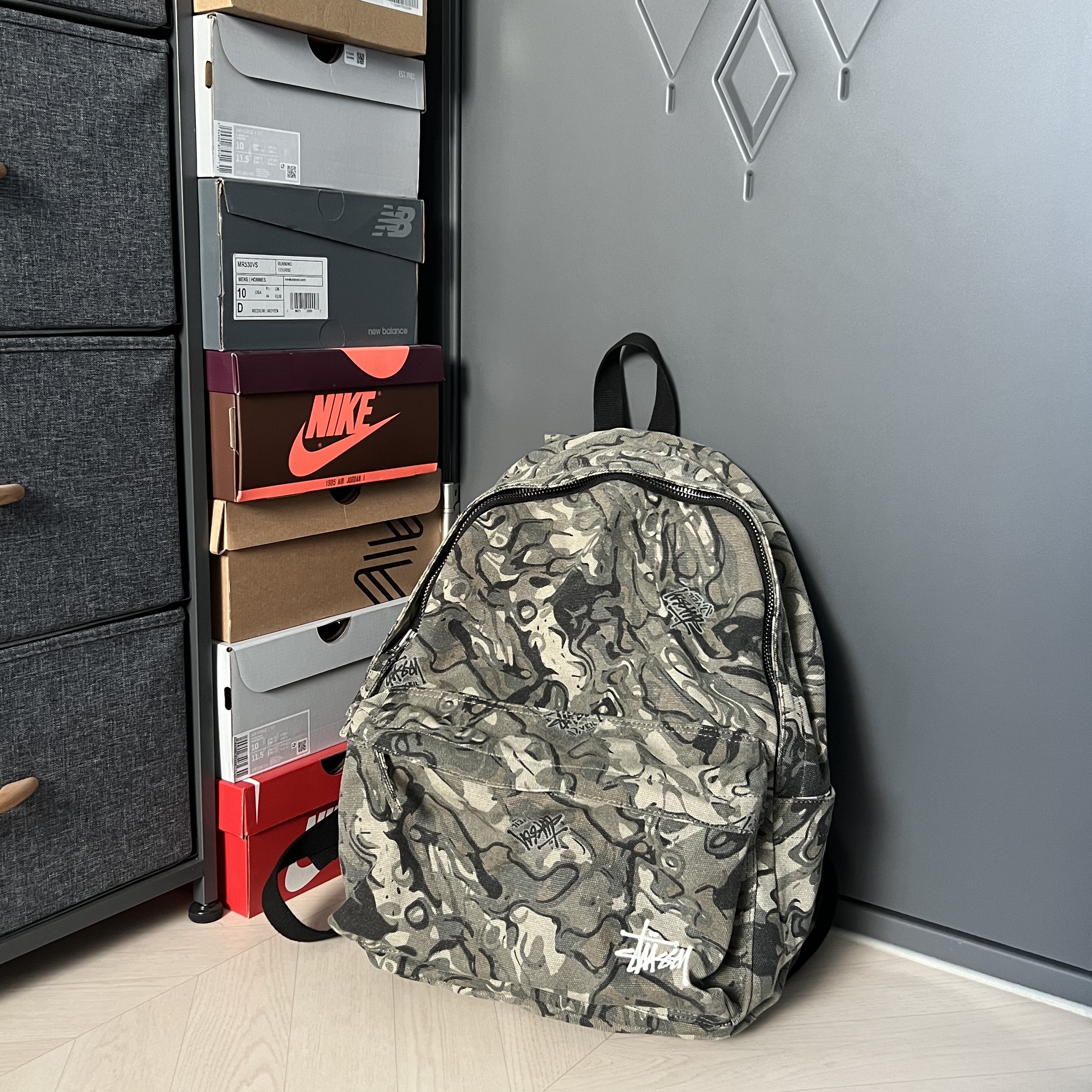 Stussy Canvas Backpack Veil Camo 착용 스타일