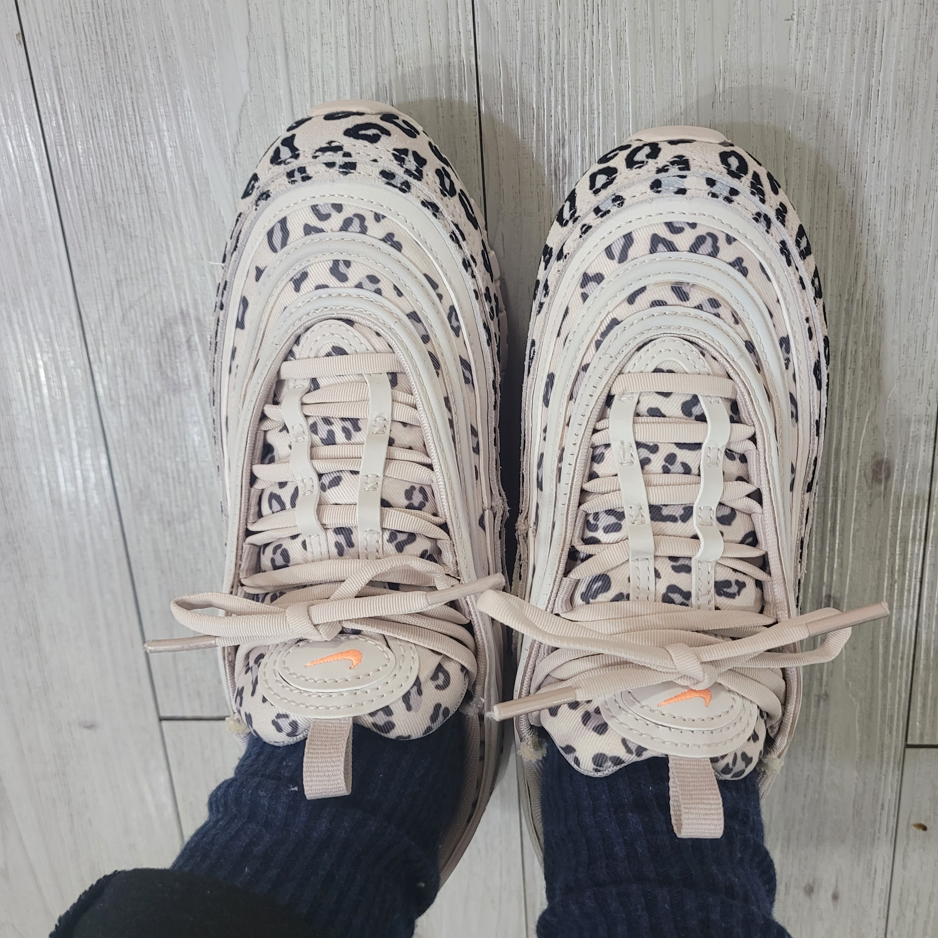 (W) Nike Air Max 97 SE Leopard 착용 스타일 - 3