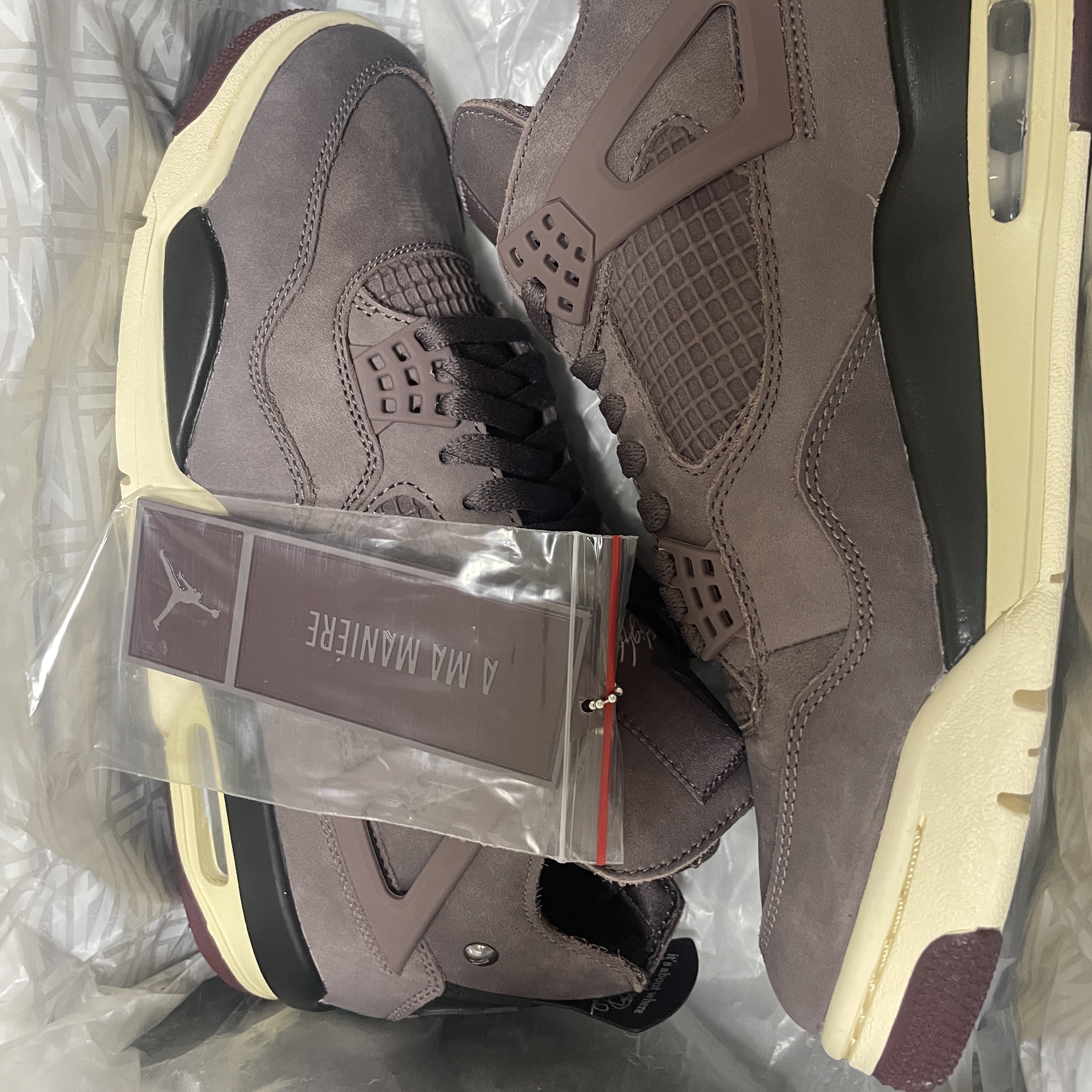 Jordan 4 x A Ma Maniere Retro Violet Ore 착용 스타일 - 1