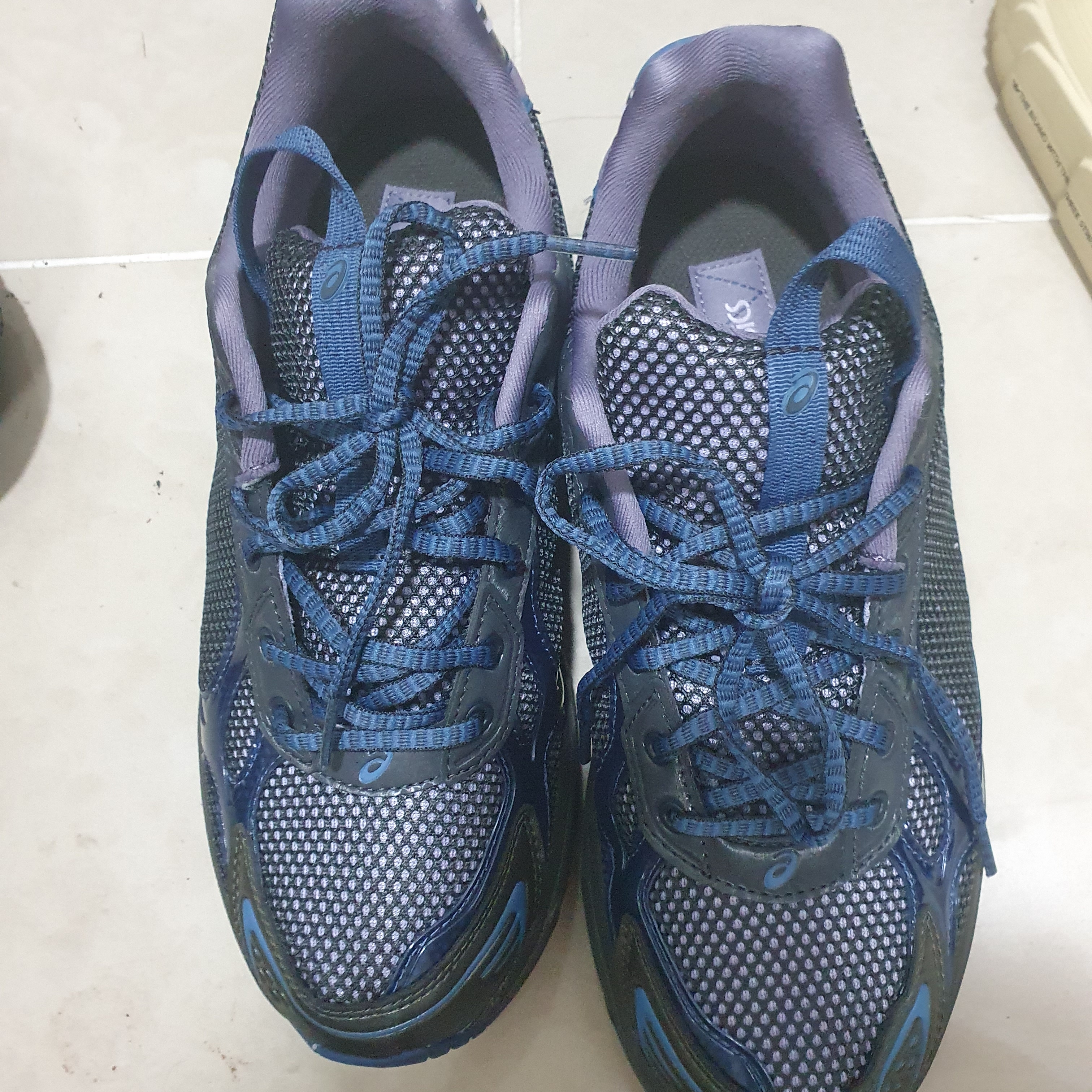 Asics UB4-S Gel-1130 Graphite Grey 착용 스타일