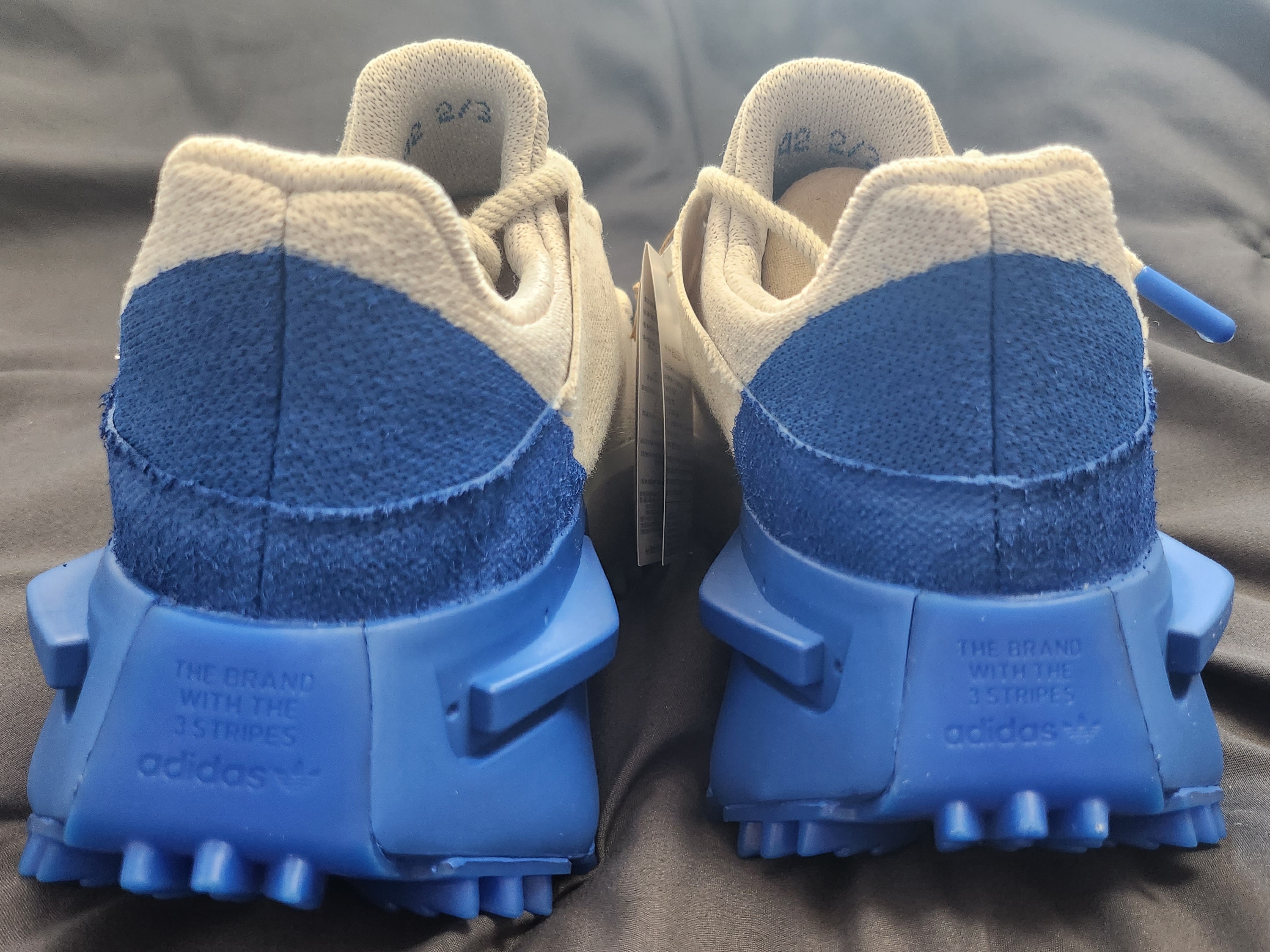 Adidas x Pharrell Williams Humanrace NMD S1 Mahbs Light Brown Bold Blue 착용 스타일 - 4