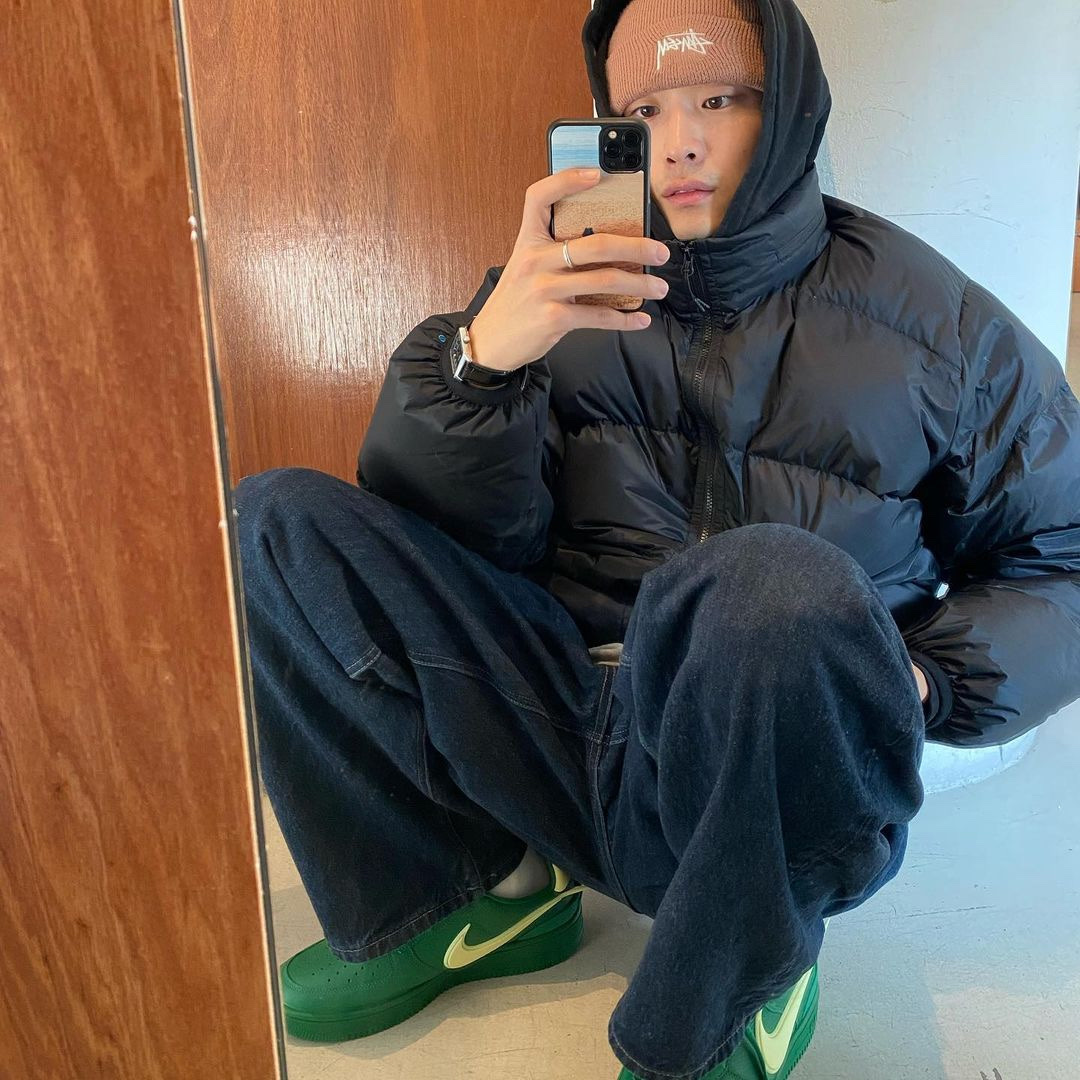 Nike x Ambush Air Force 1 Low SP Pine Green and Citron 착용 스타일 - 2
