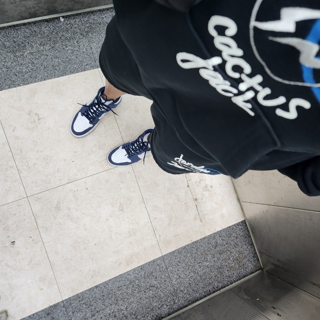 Jordan x Travis Scott x Fragment Hoodie Black (DJ0615-010) 착용 스타일