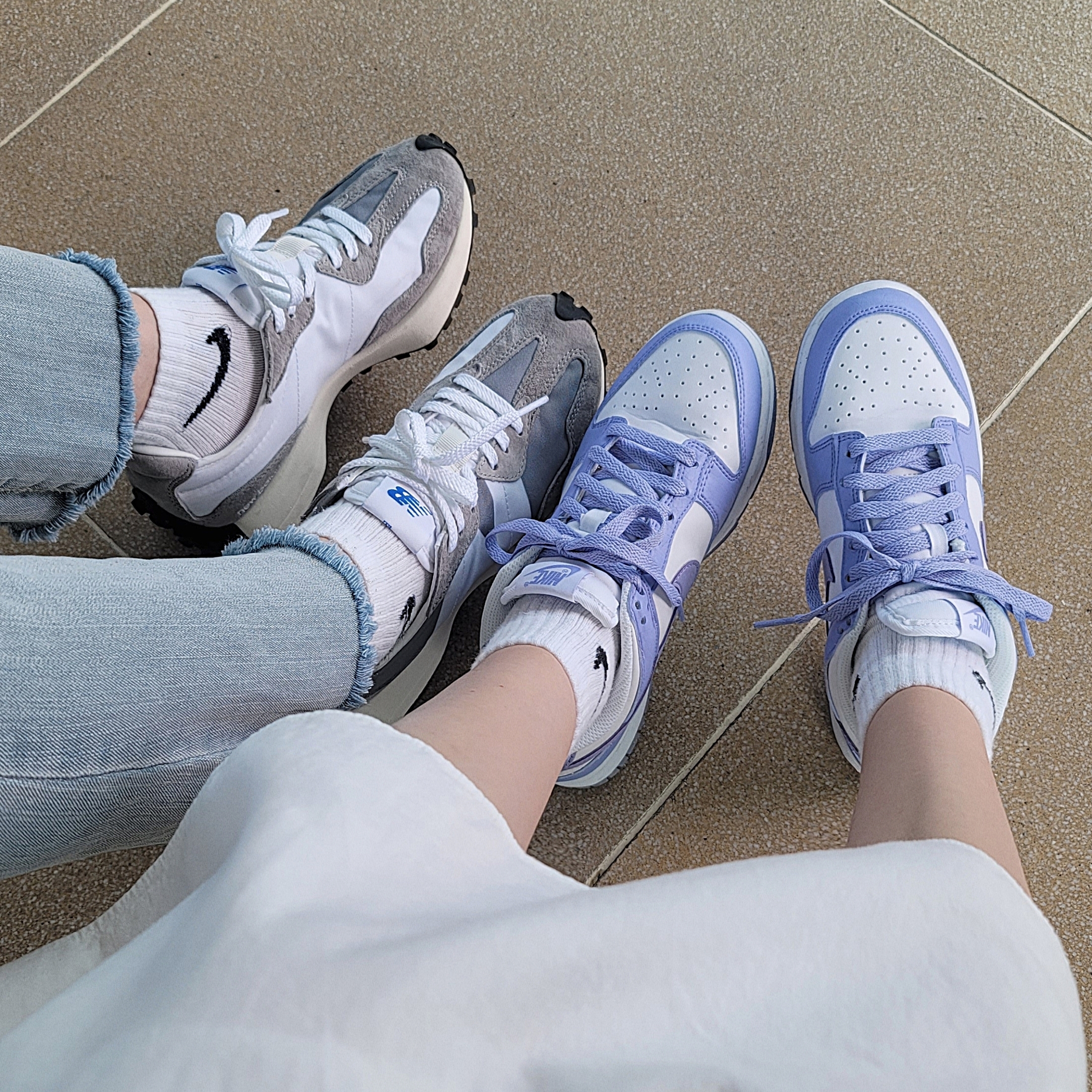 New Balance 327 Grey, (W) Nike Dunk Low Next Nature Lilac 착용 스타일