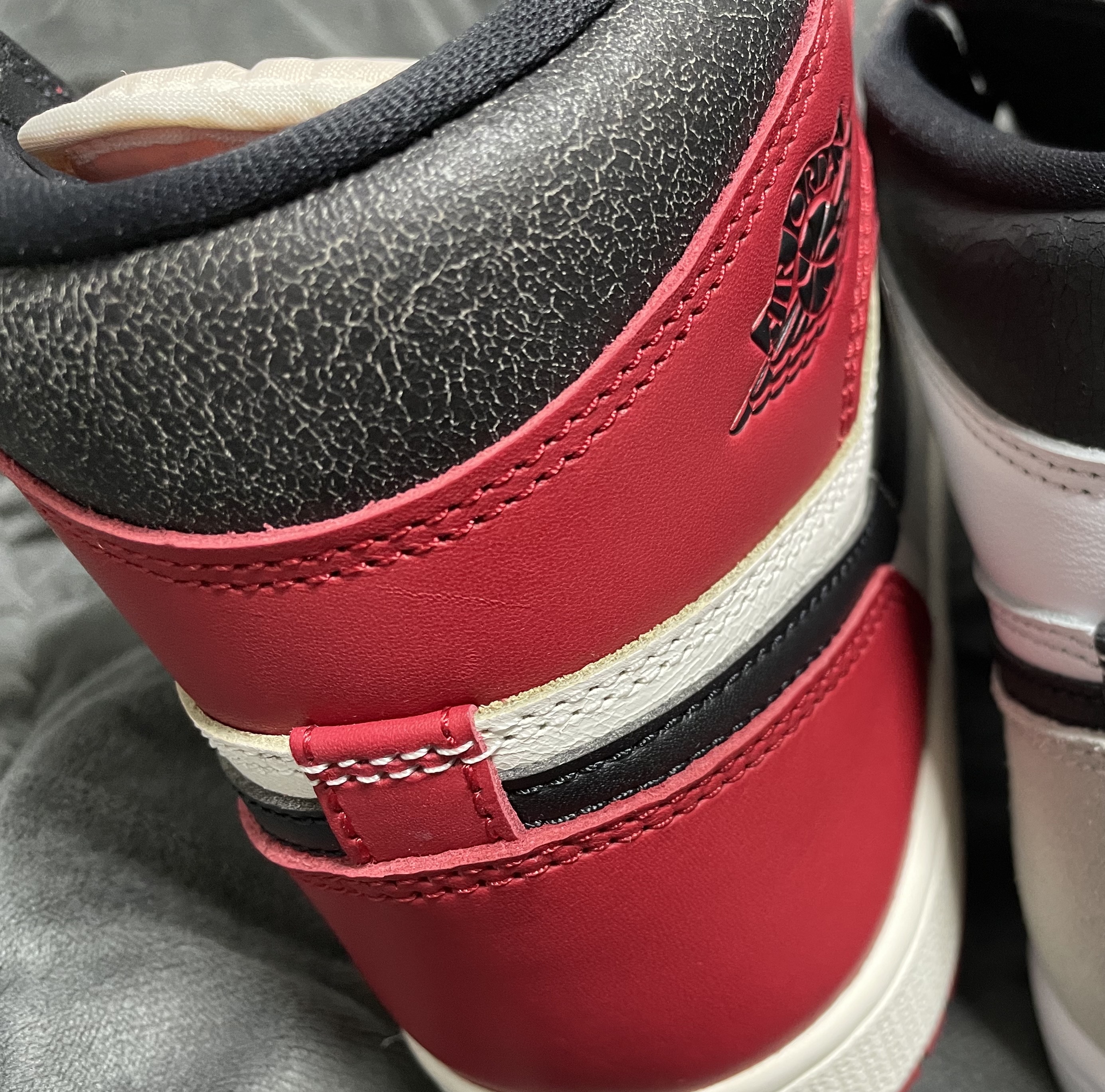Jordan 1 Retro High OG Bleached Coral, Jordan 1 Retro High OG Chicago 2022 착용 스타일 - 2