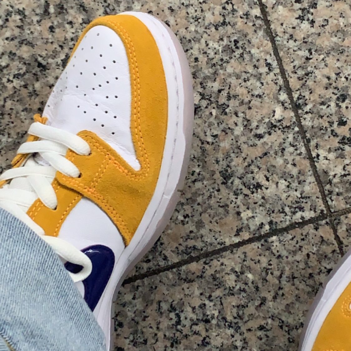 Nike SB Dunk Low Laser Orange 착용 스타일