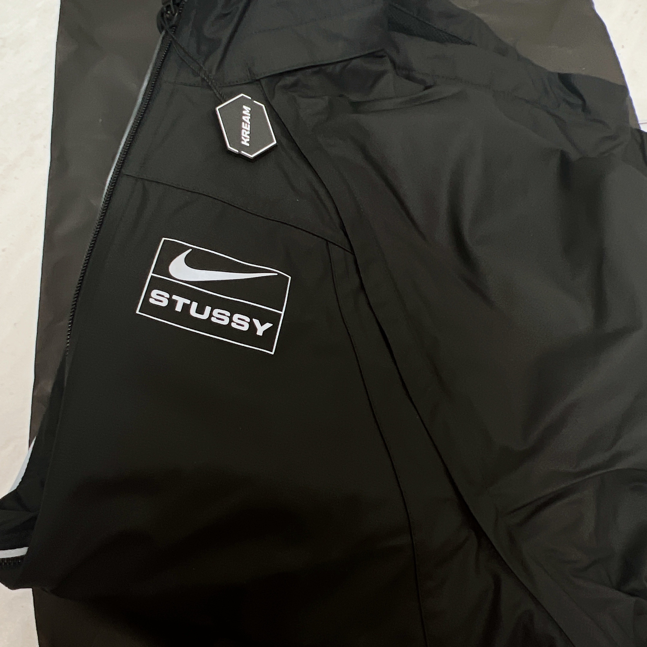 Nike x Stussy NRG FL Storm-Fit Jacket Black (DO5304-010) 착용 스타일