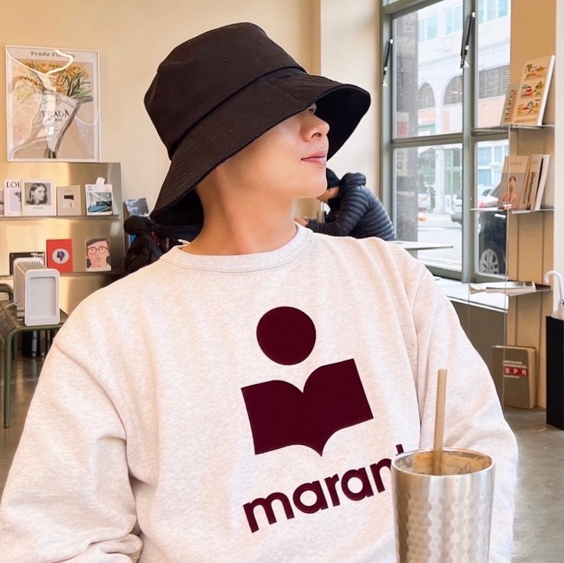 Isabel Marant Miko Sweatshirt Ecru - 22FW, Isabel Marant Miko Sweatshirt Ecru - 22SS 착용 스타일