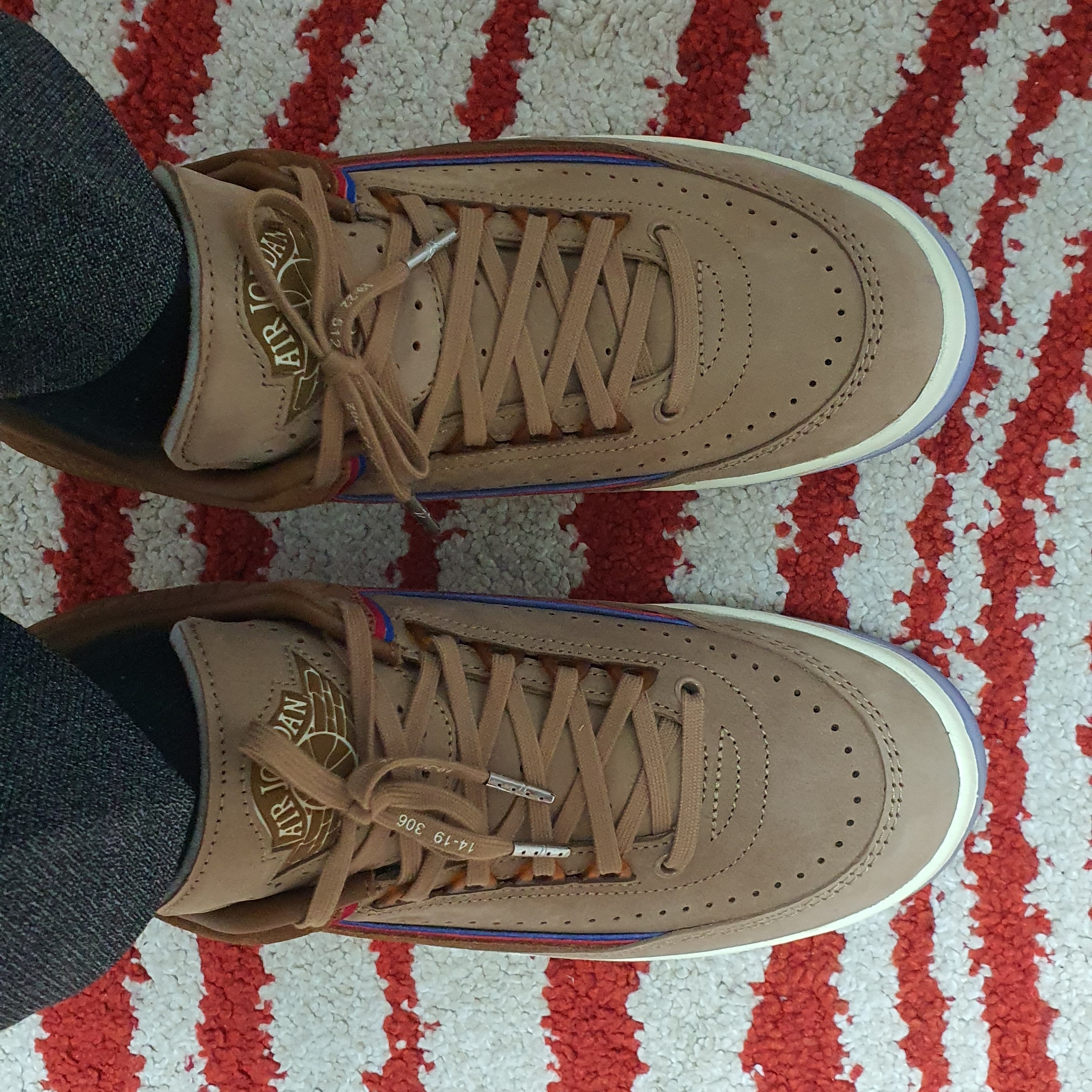 Jordan 2 x Two 18 Retro Low Rocky Tan 착용 스타일 - 2