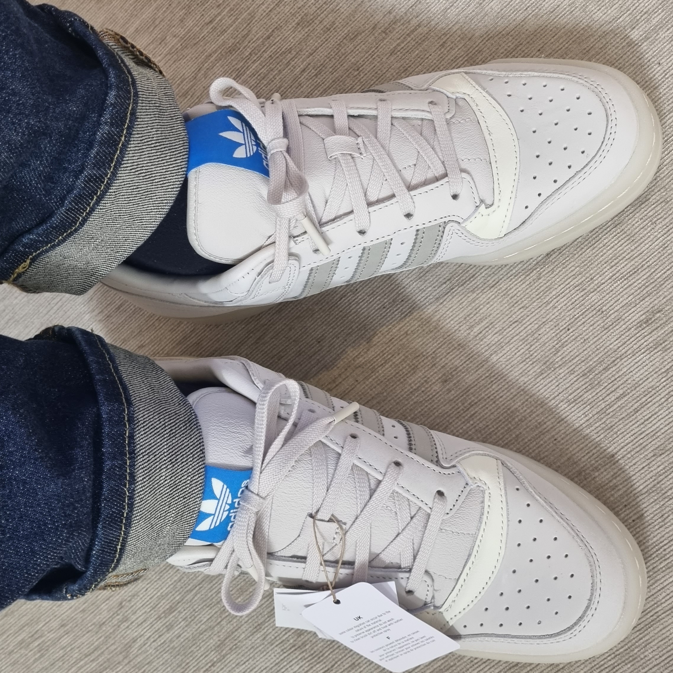 Adidas Forum Low Talc Sesame 착용 스타일 - 2