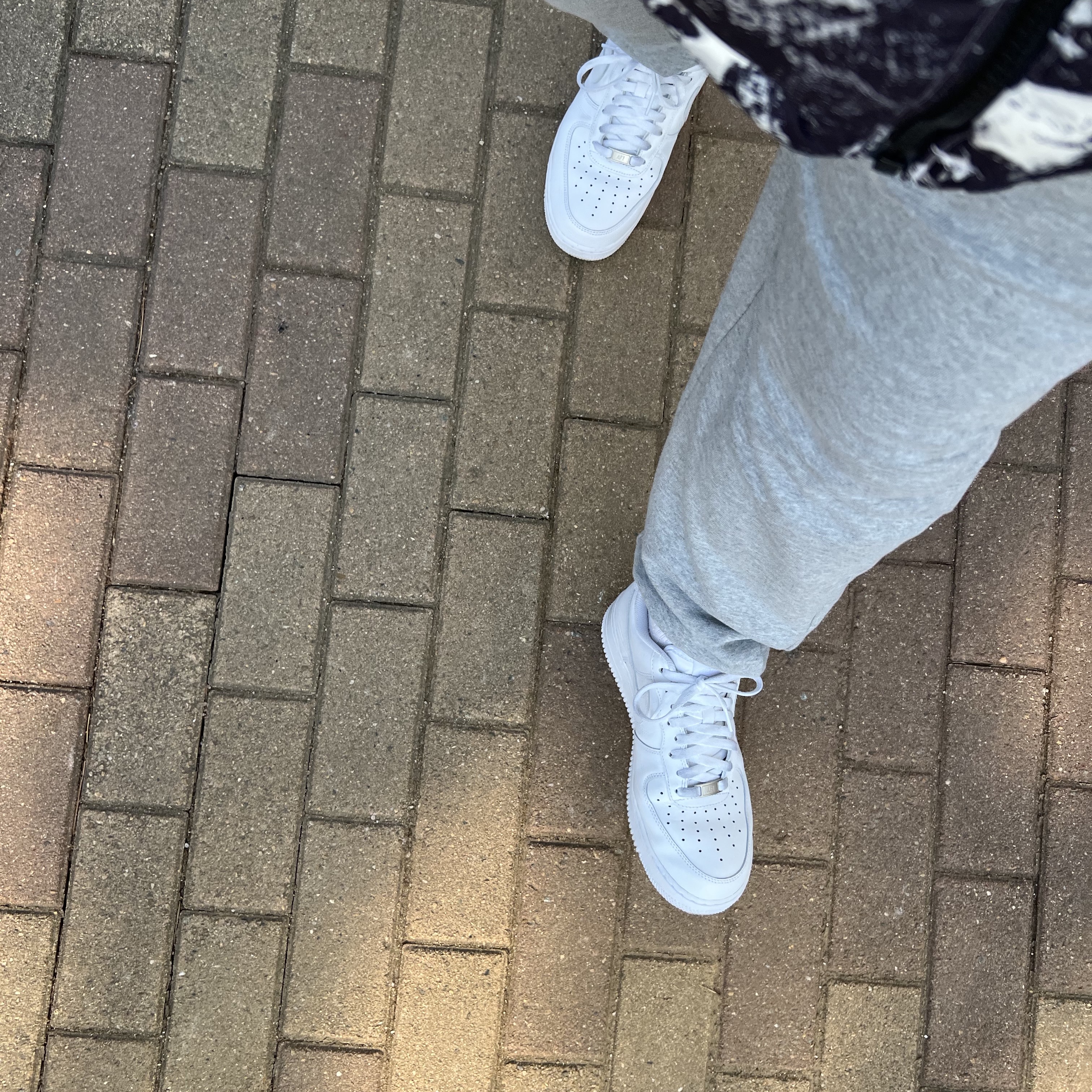 Nike Air Force 1 '07 Low White 착용 스타일