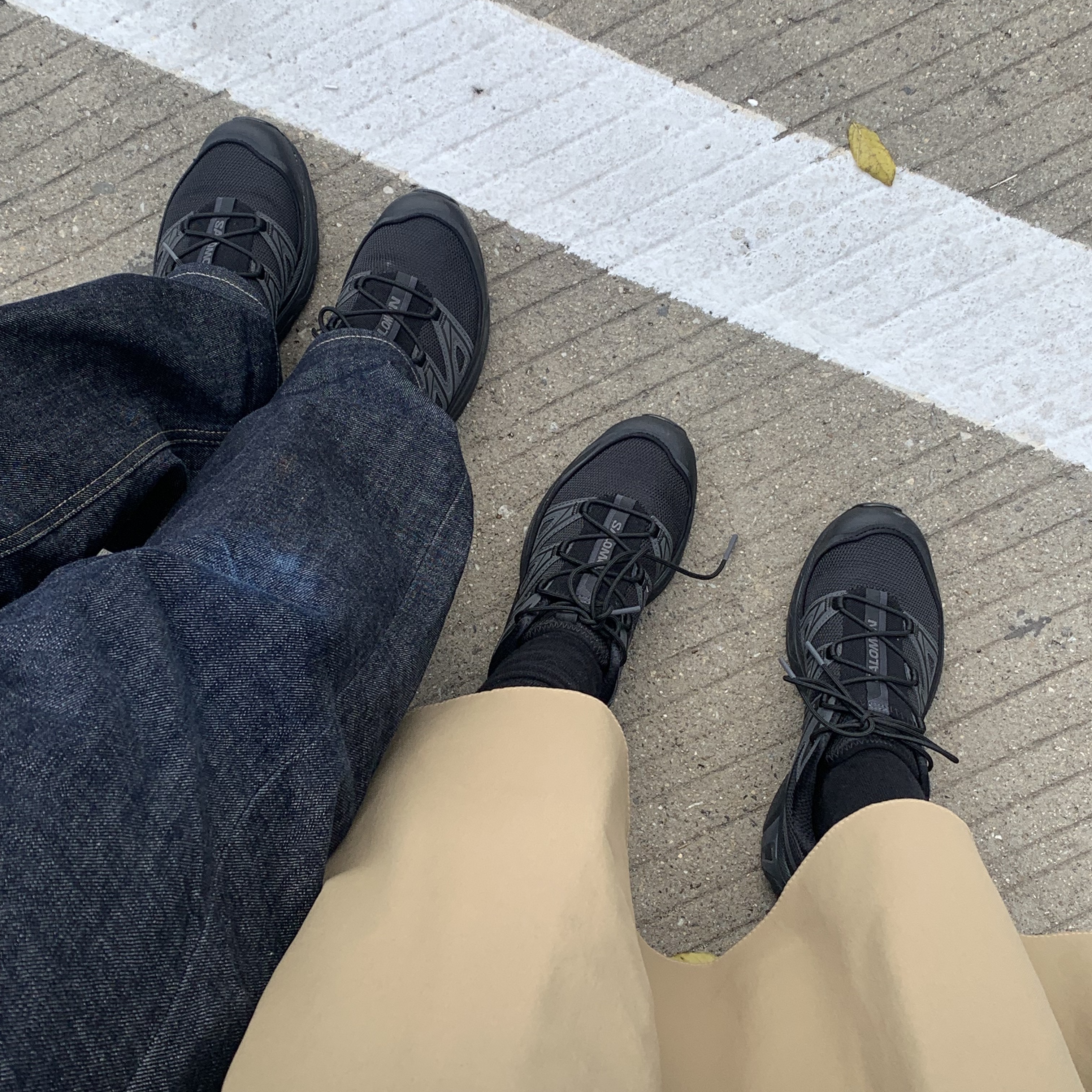 Salomon XT-6 Expanse Black Ebony 착용 스타일