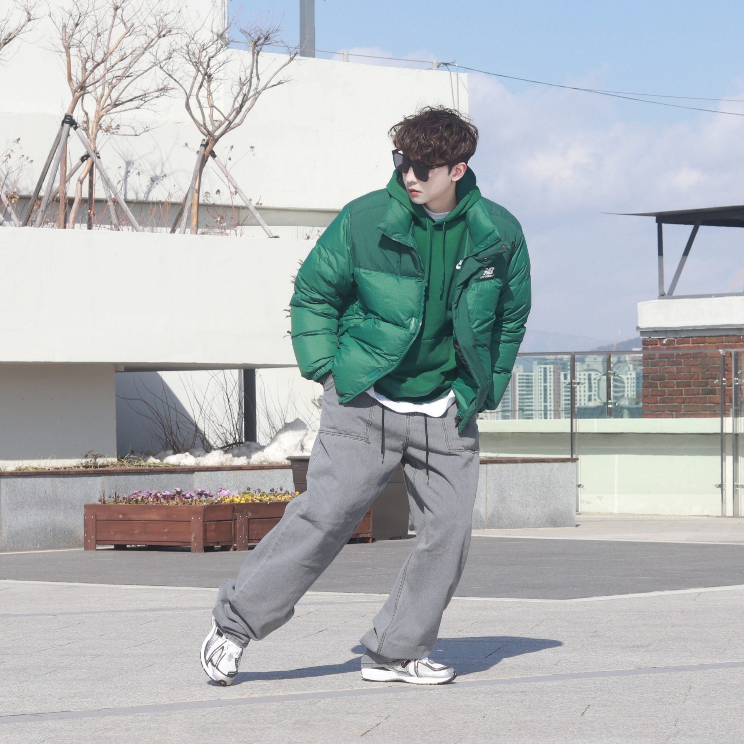 New Balance 1906R White Gold 착용 스타일 - 5