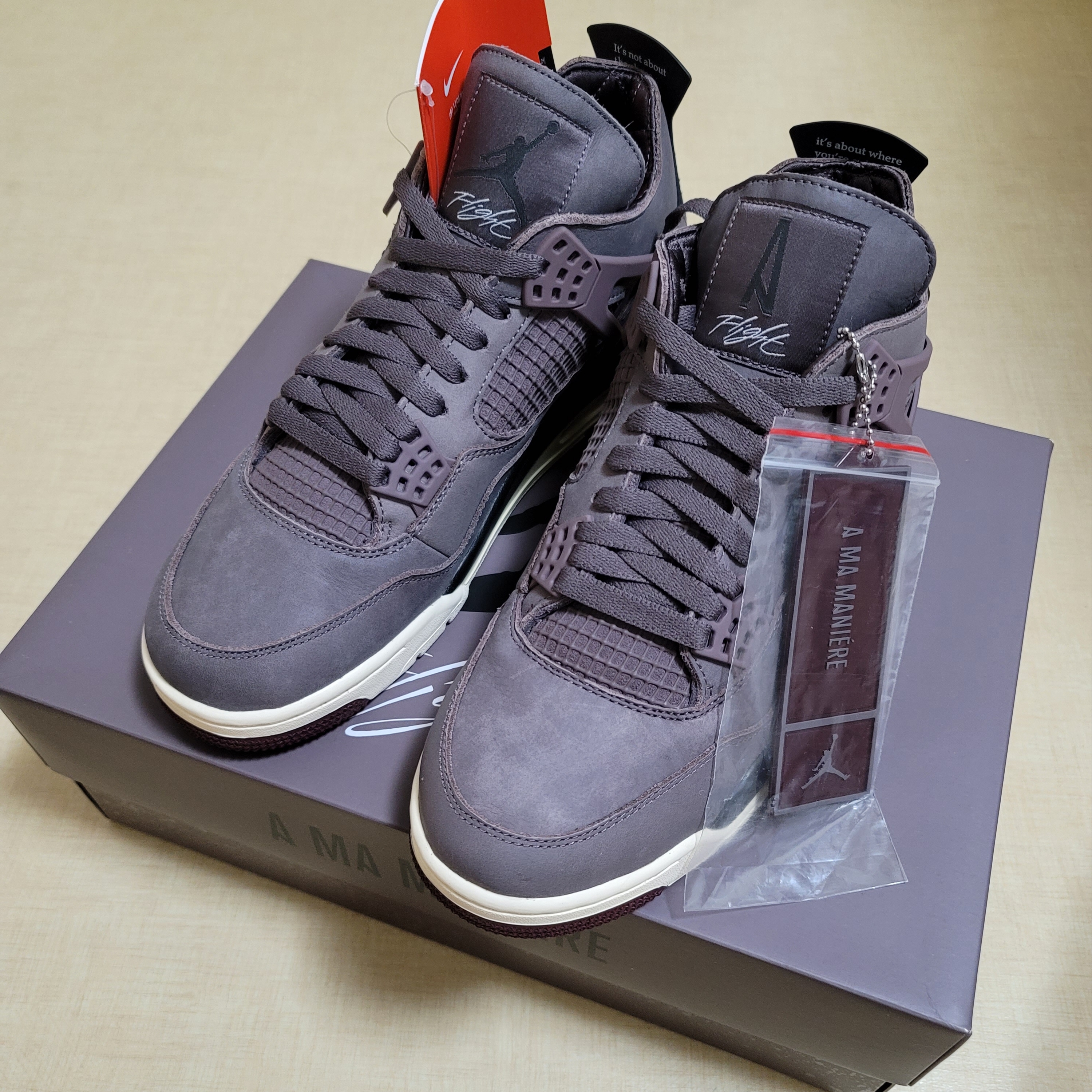 Jordan 4 x A Ma Maniere Retro Violet Ore 착용 스타일