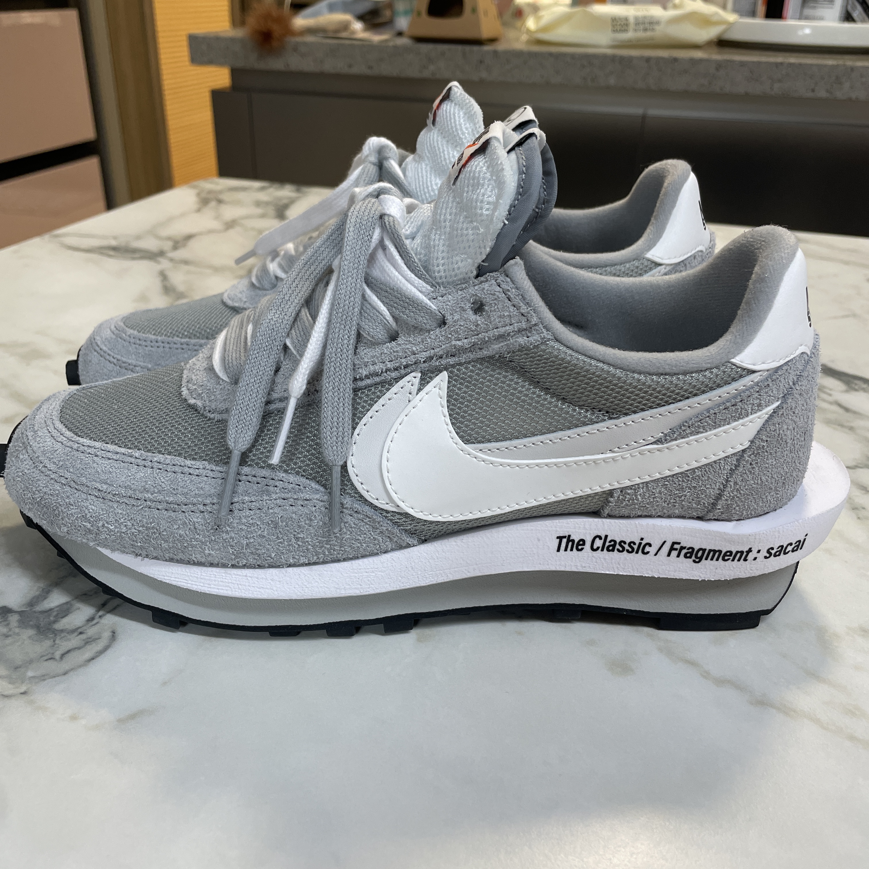 Nike x Sacai x Fragment LDWaffle Light Smoke Grey 착용 스타일