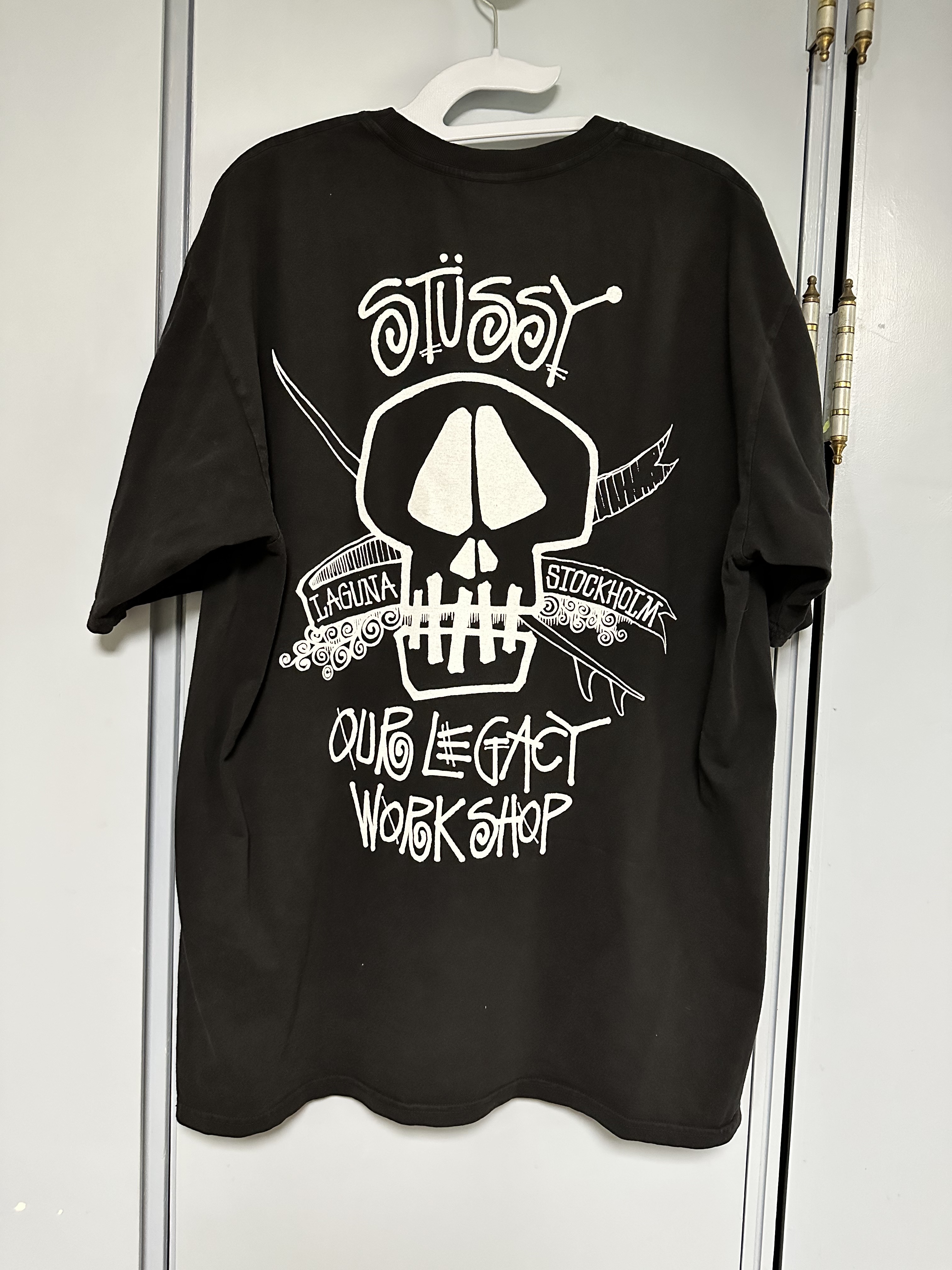 Stussy x Our Legacy Work Shop Surf Skull Pigment Dyed T-Shirt Black 착용 스타일
