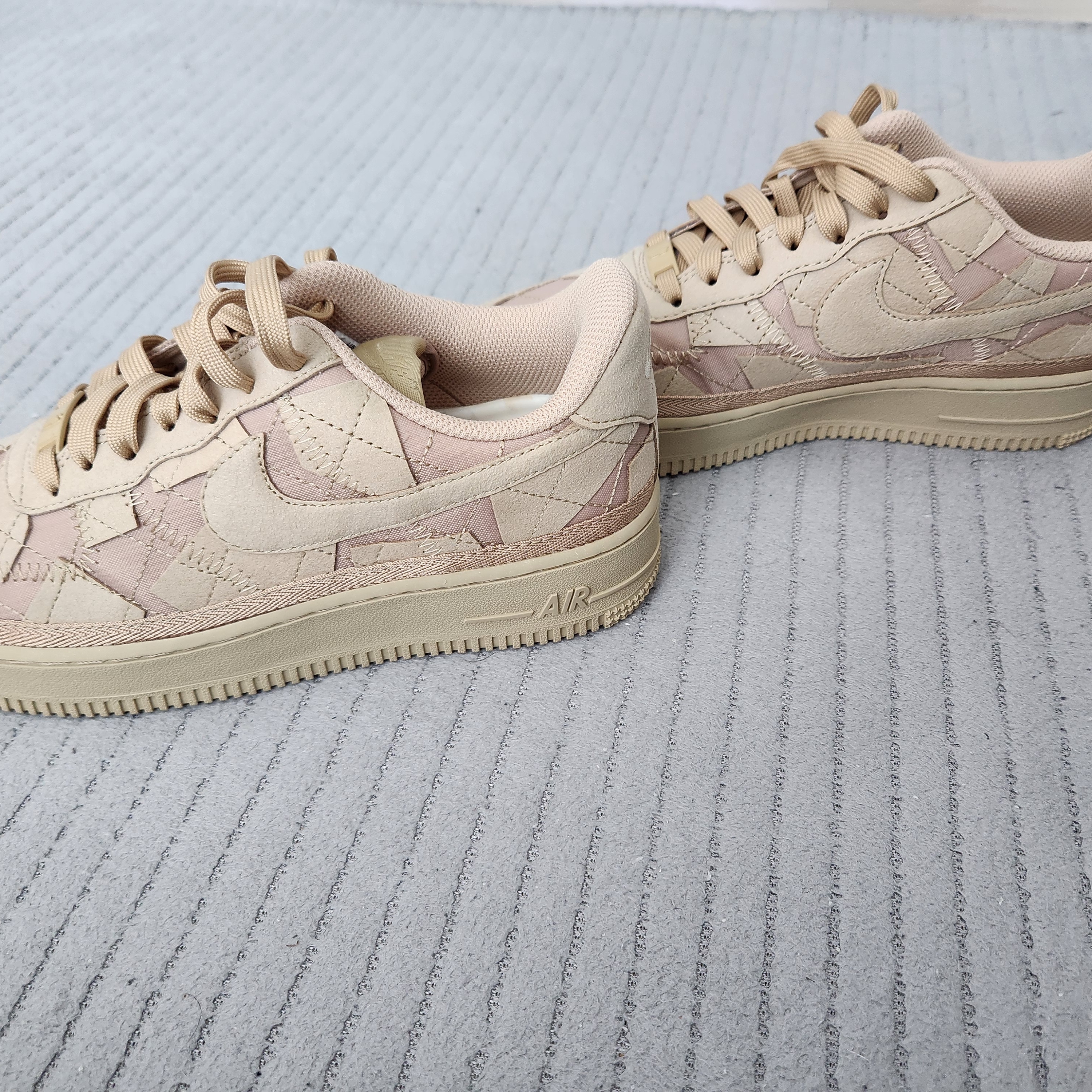 Nike x Billie Eilish Air Force 1 Low '07 SP Mushroom 착용 스타일