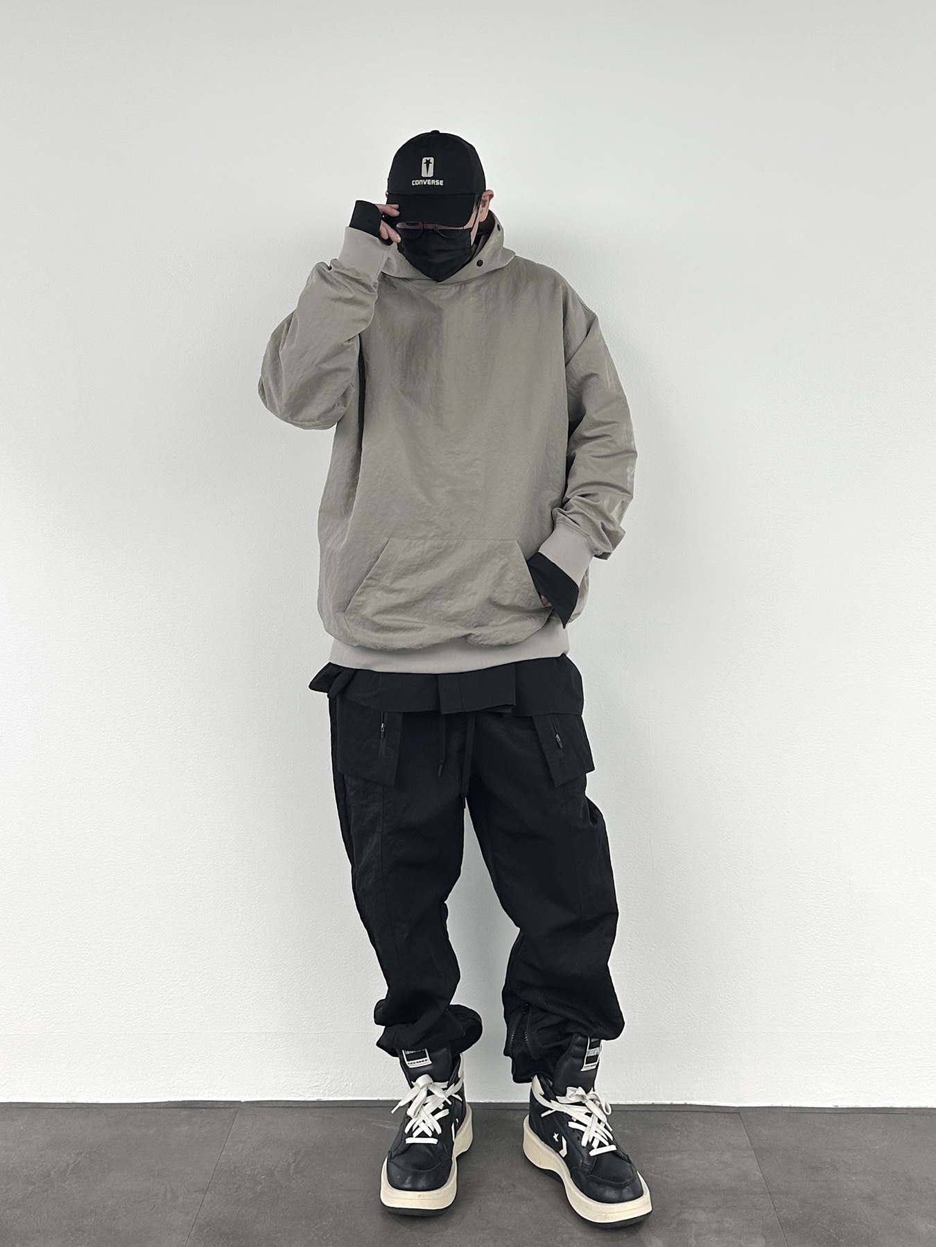 Converse x Drkshdw Turbowpn Black Cream, Converse x Drkshdw Dad Cap Black 착용 스타일 - 2