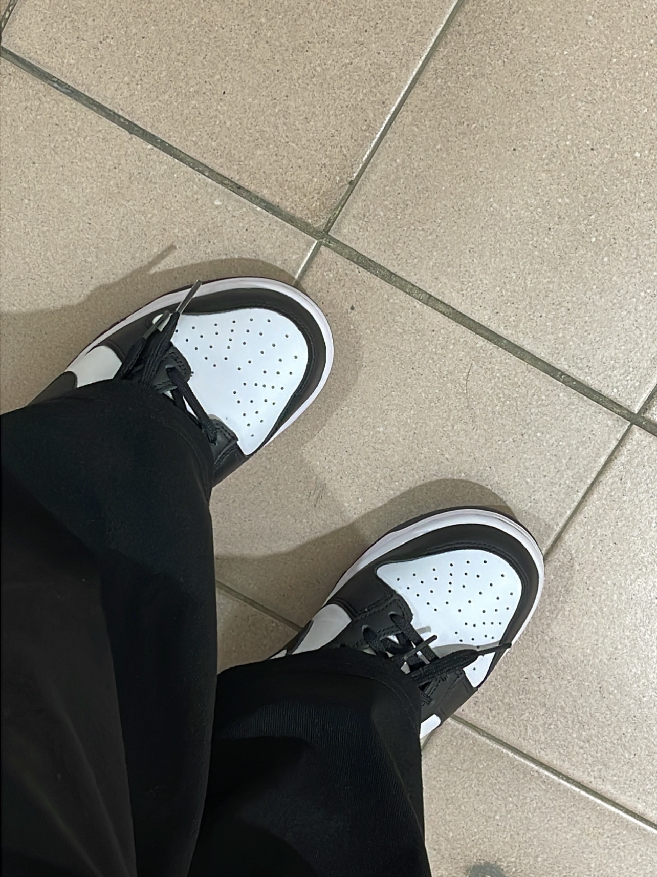 (W) Nike Dunk Low Black 착용 스타일