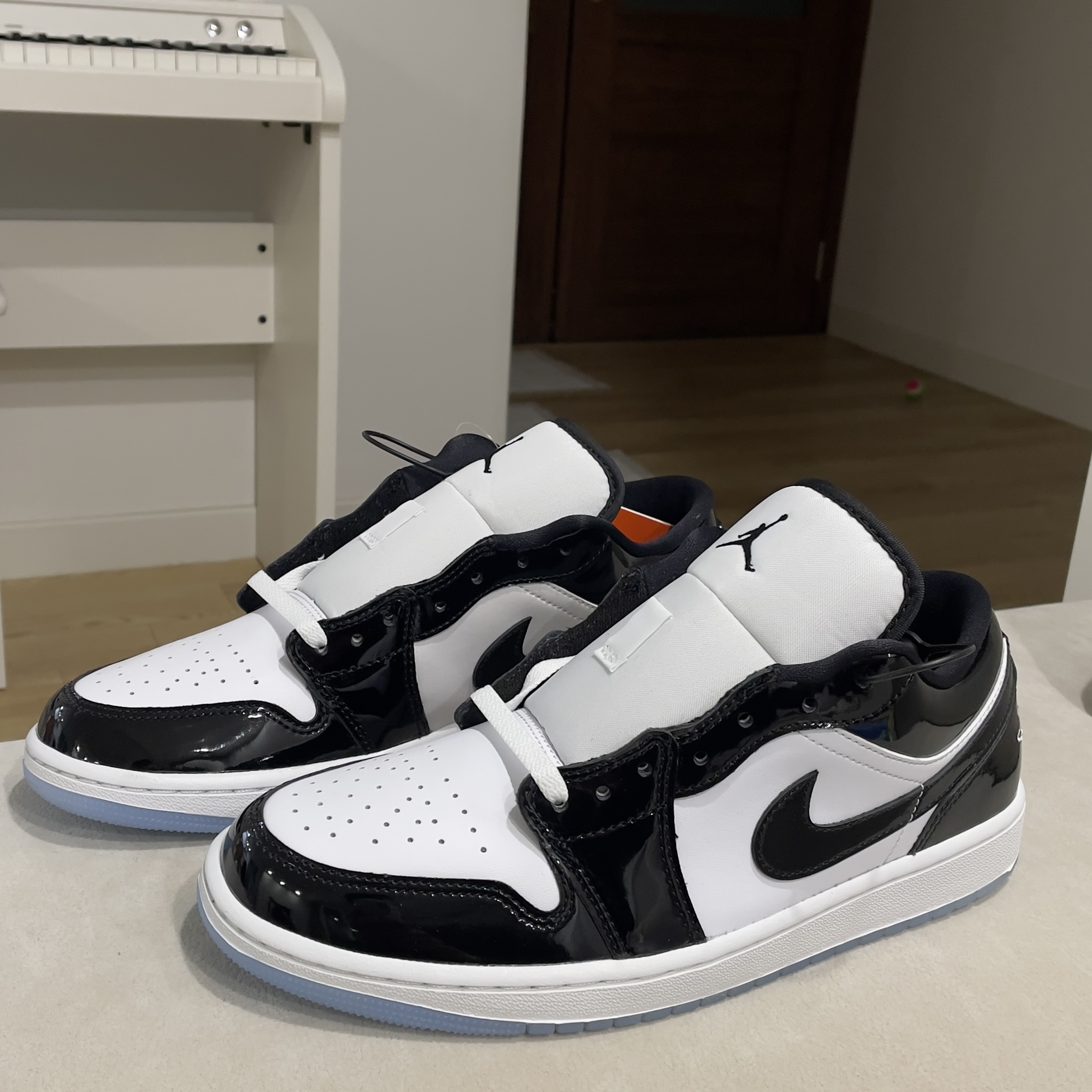 Jordan 1 Low SE Concord 착용 스타일 - 2