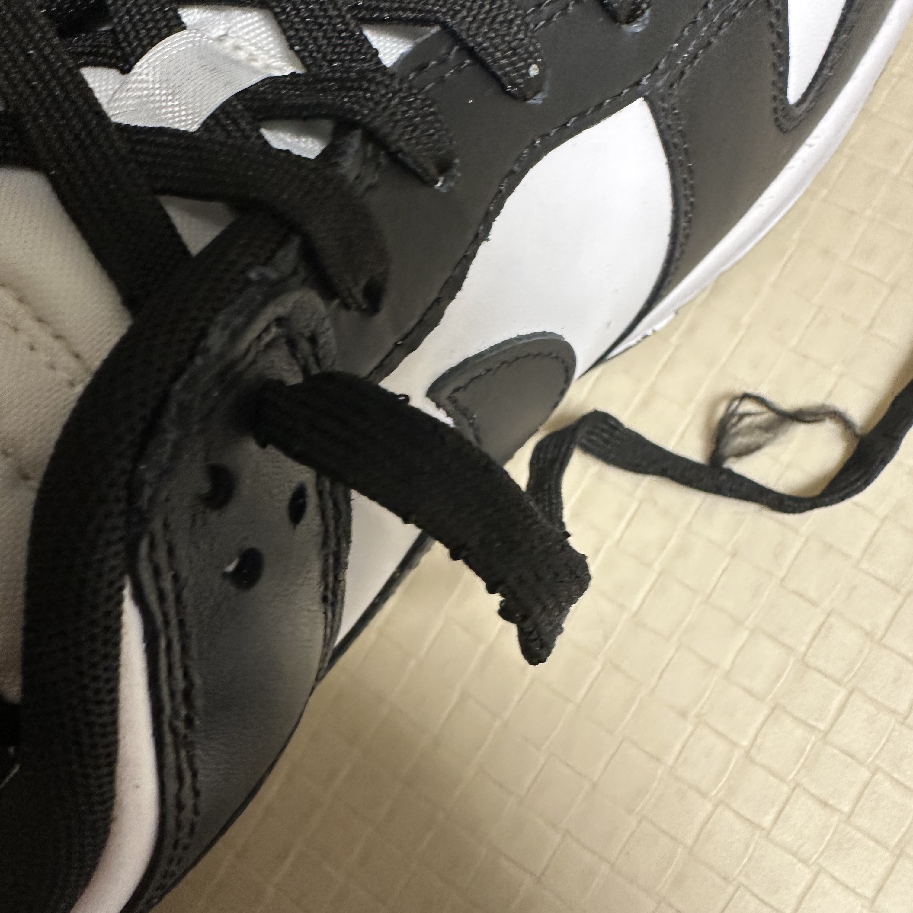 Nike Dunk Low Retro Black 착용 스타일 - 1