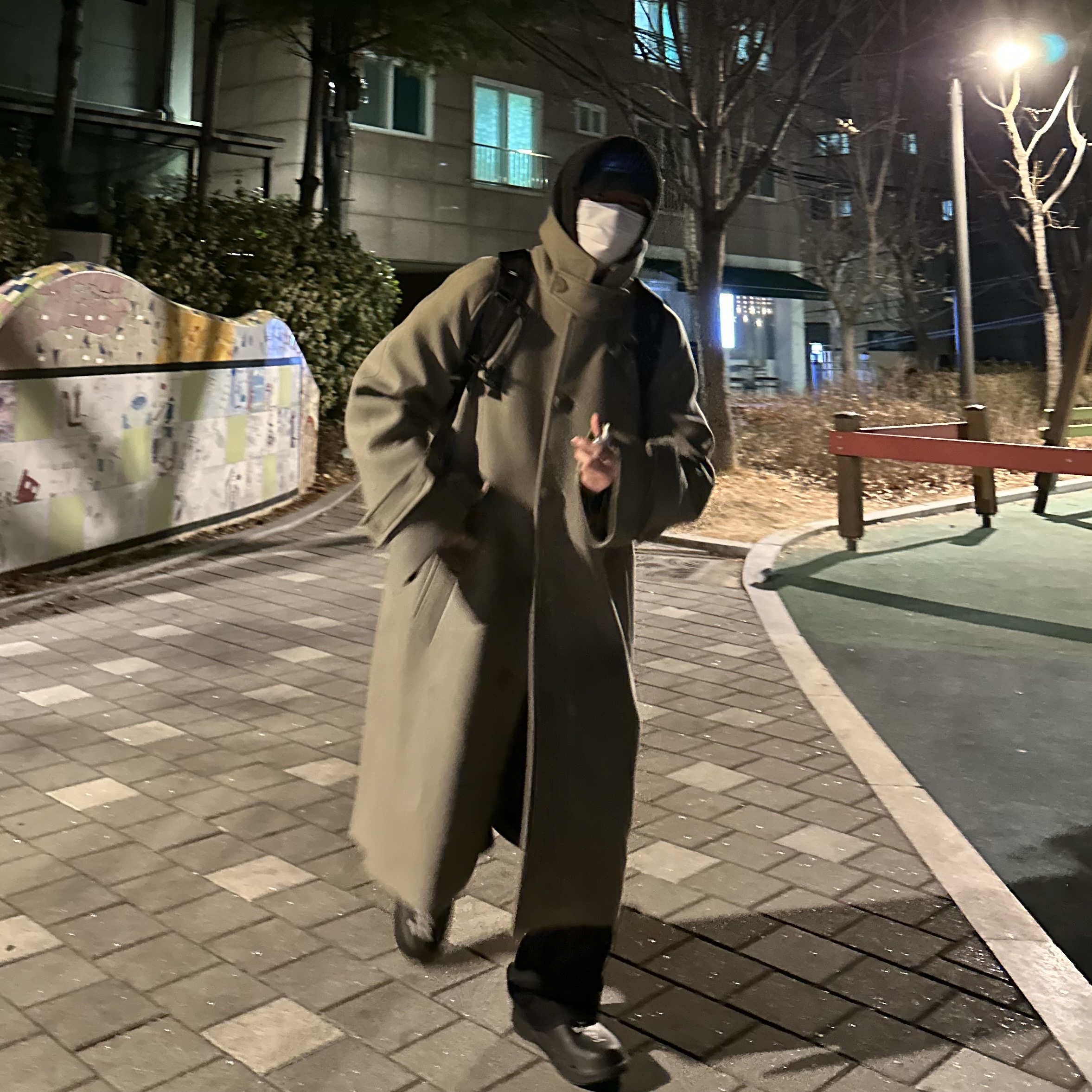 Undermycar Majanne Multi Button Oversized Wool Coat Kelp - 22FW, Oofos x Takahiromiyashita The Soloist The Soloist's Way Of Life Clog Black White 착용 스타일 - 1