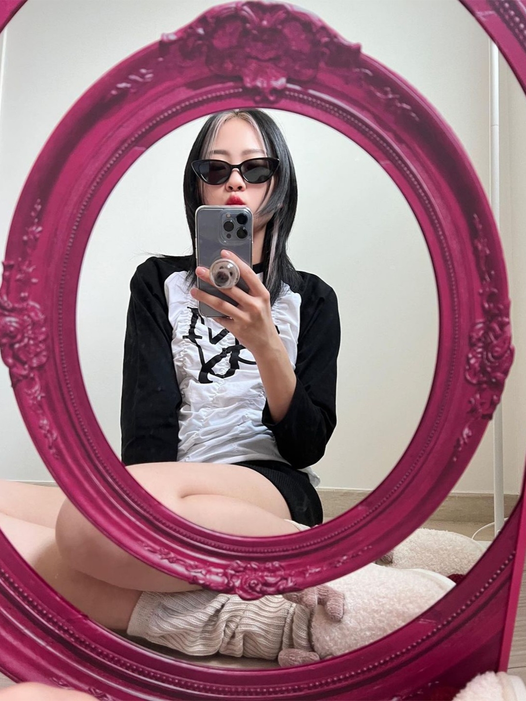 Say Touche Framex3 Mirror Pink 착용 스타일 - 2