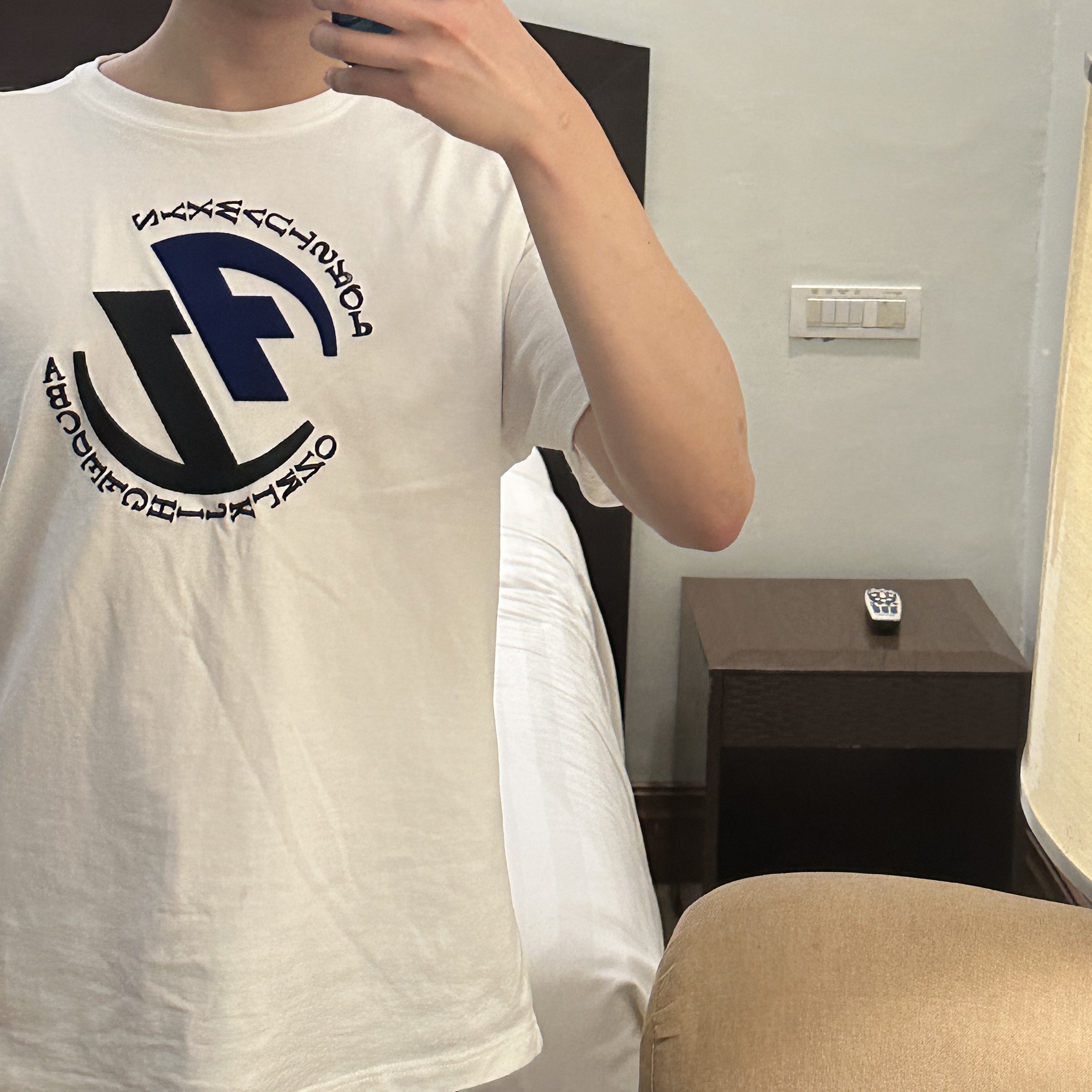 Zara x Ader Error Graphic T-Shirt White 착용 스타일 - 2