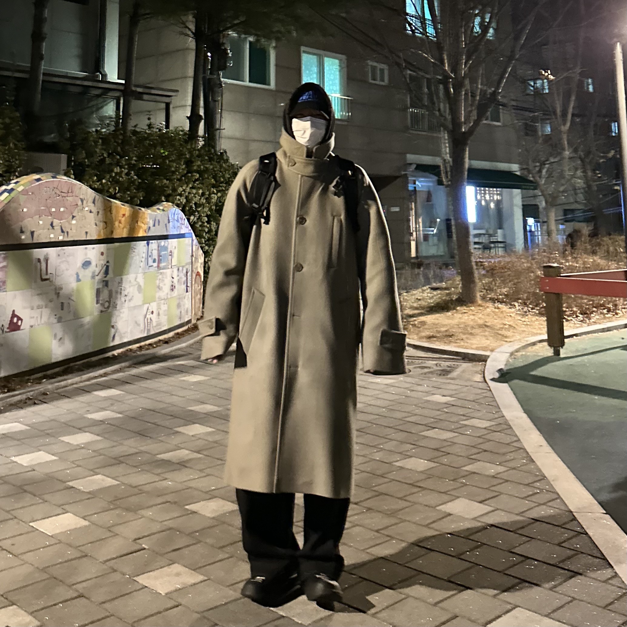 Undermycar Majanne Multi Button Oversized Wool Coat Kelp - 22FW, Oofos x Takahiromiyashita The Soloist The Soloist's Way Of Life Clog Black White 착용 스타일 - 2