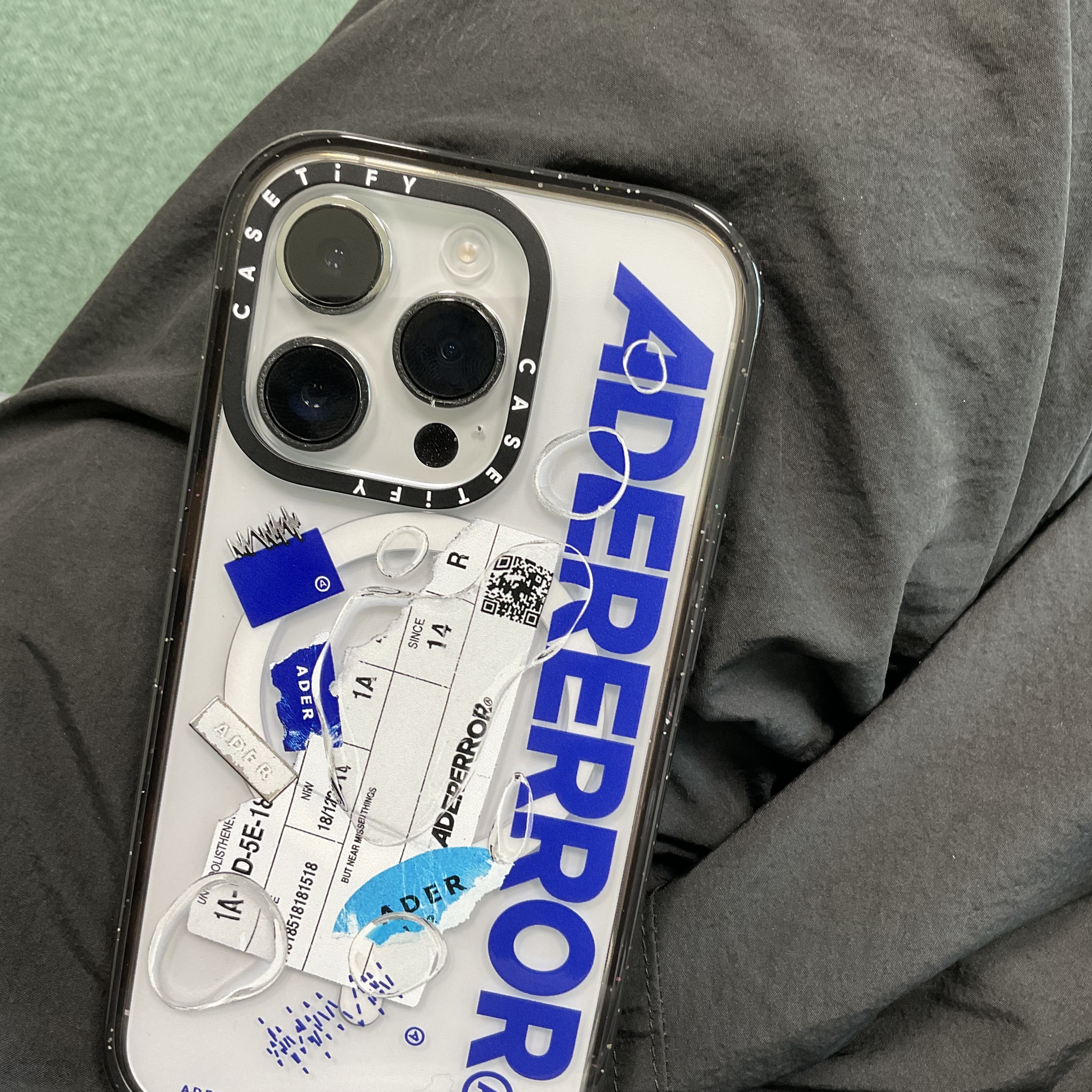 Casetify x Ader Error iPhone Sticker Magsafe Case Clear 착용 스타일