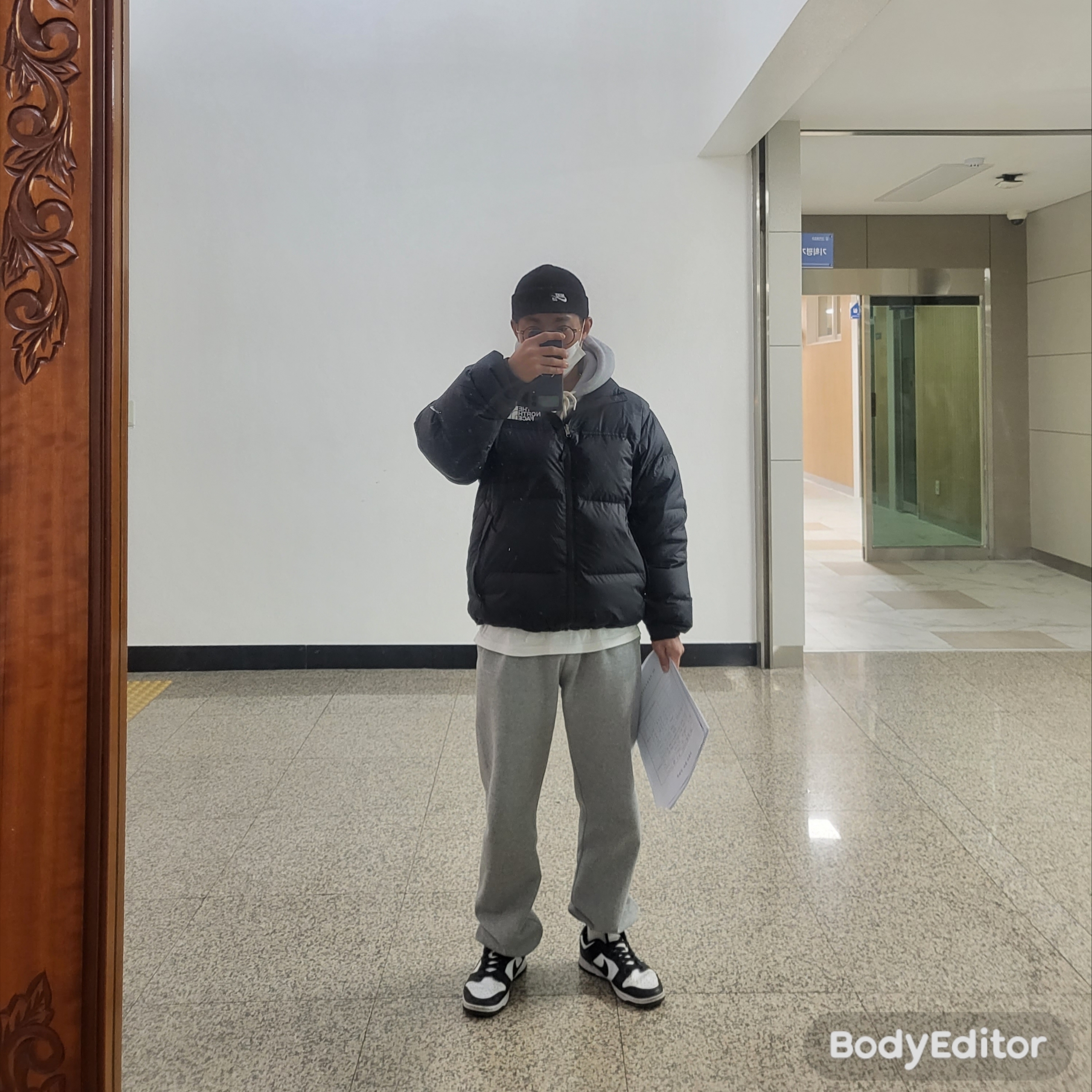The North Face 1996 Retro Nuptse Jacket Black, Nike Dunk Low Retro Black 착용 스타일