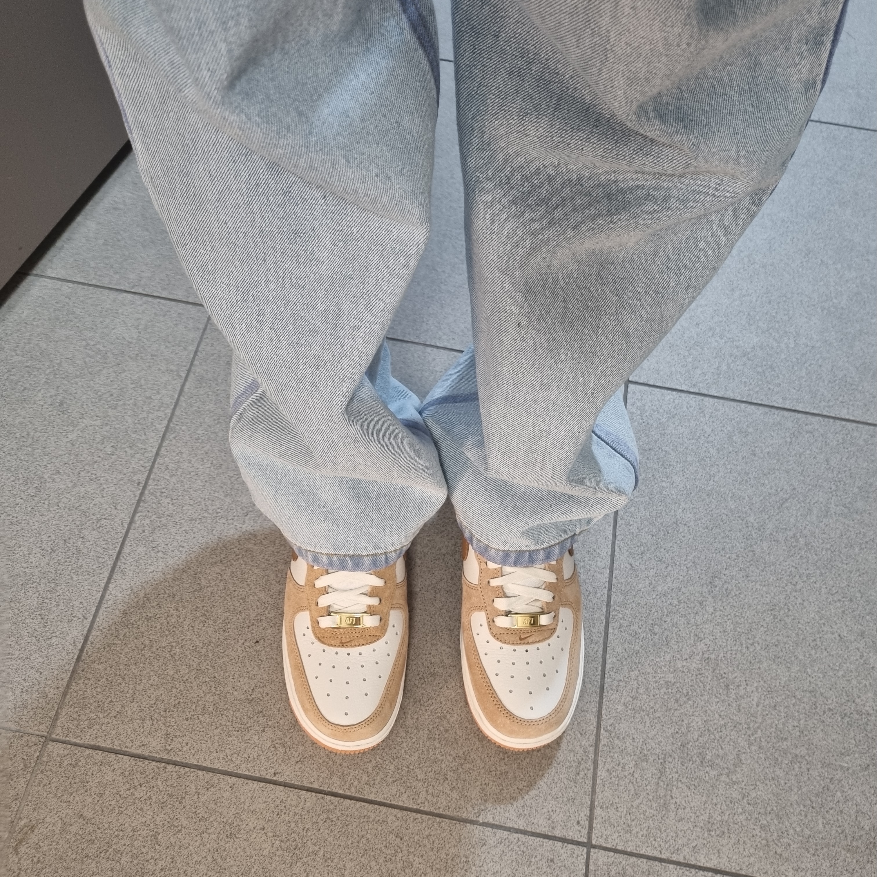 (W) Nike Air Force 1 LXX Flax 착용 스타일 - 2