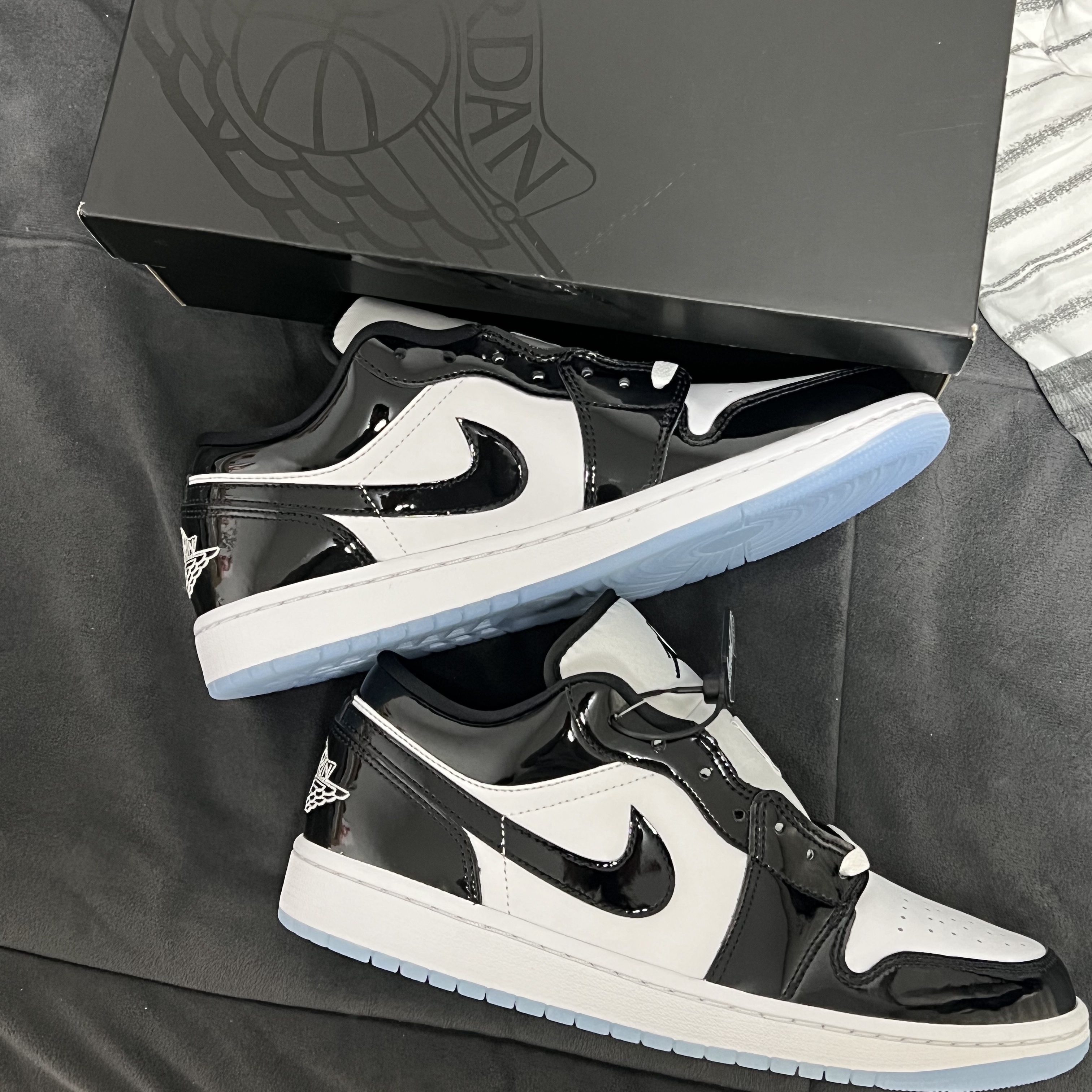 Jordan 1 Low SE Concord 착용 스타일 - 1