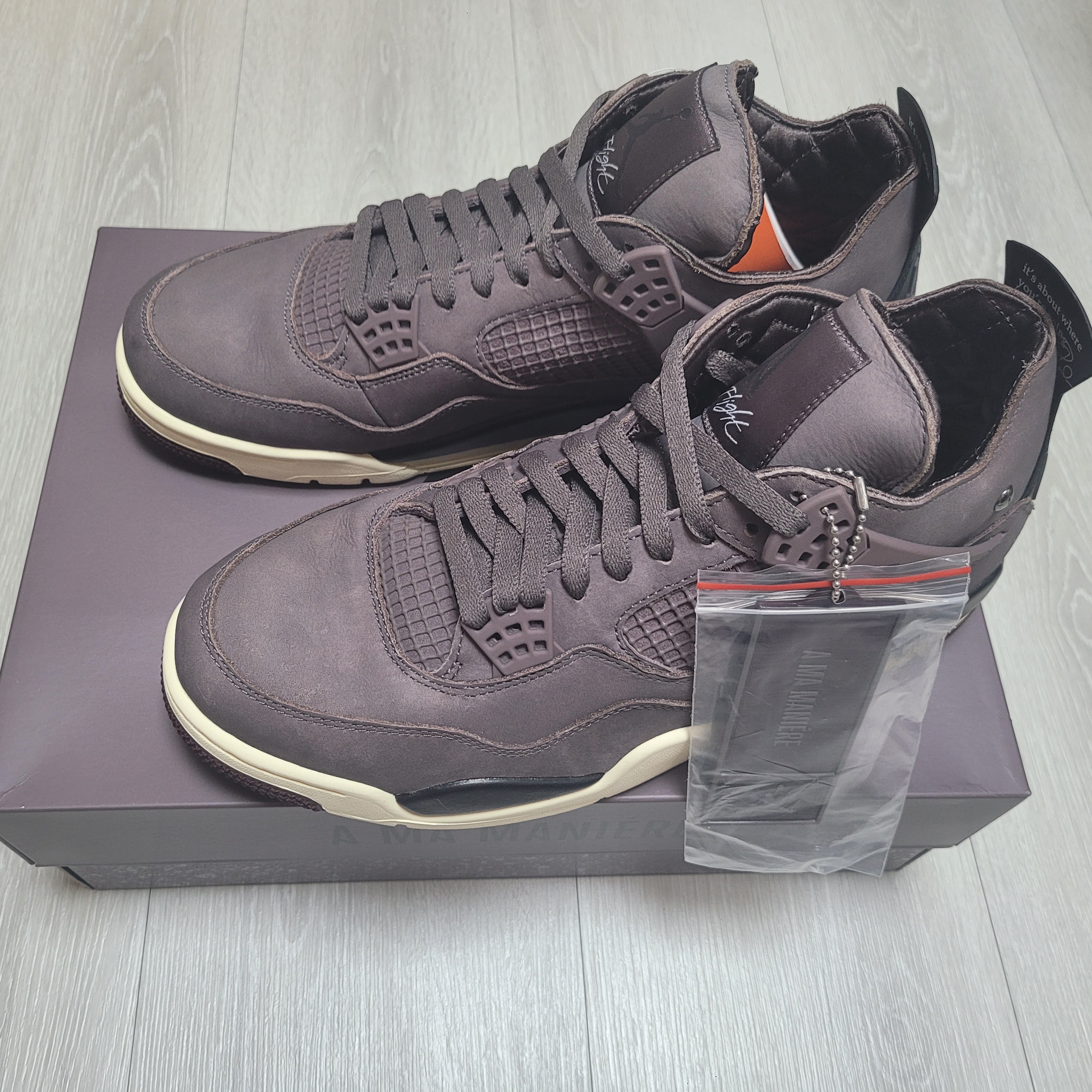 Jordan 4 x A Ma Maniere Retro Violet Ore 착용 스타일